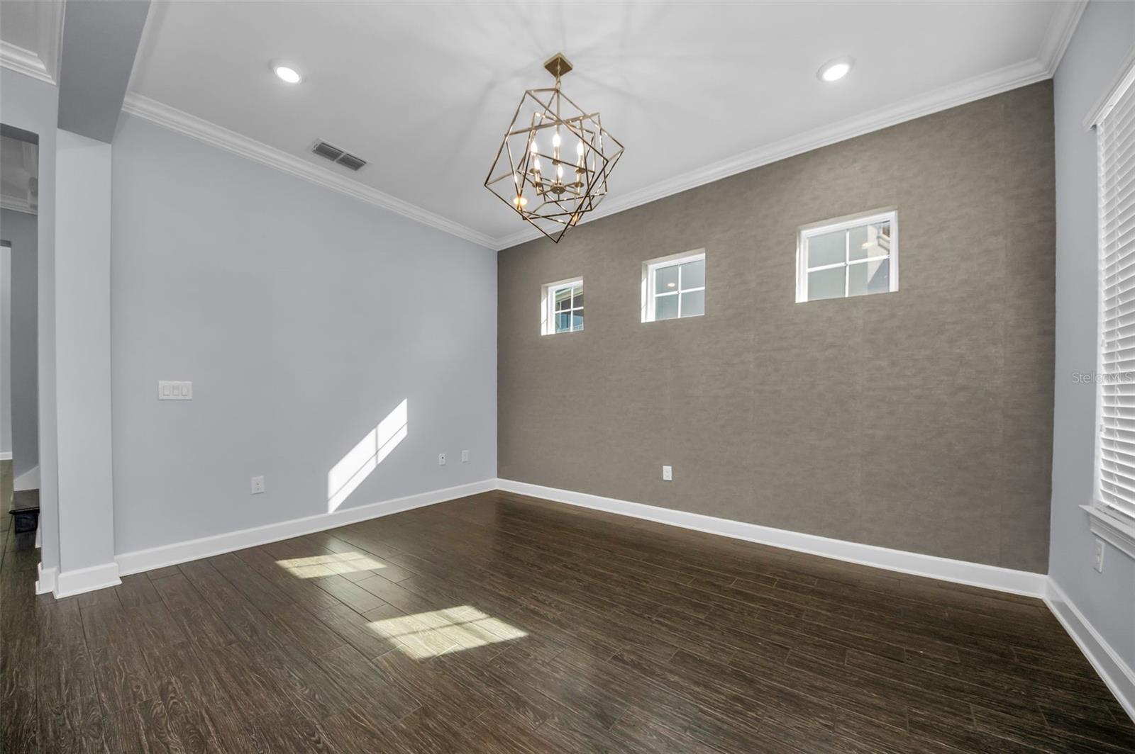 Image 26 of 75 For 723 Cajeput Loop