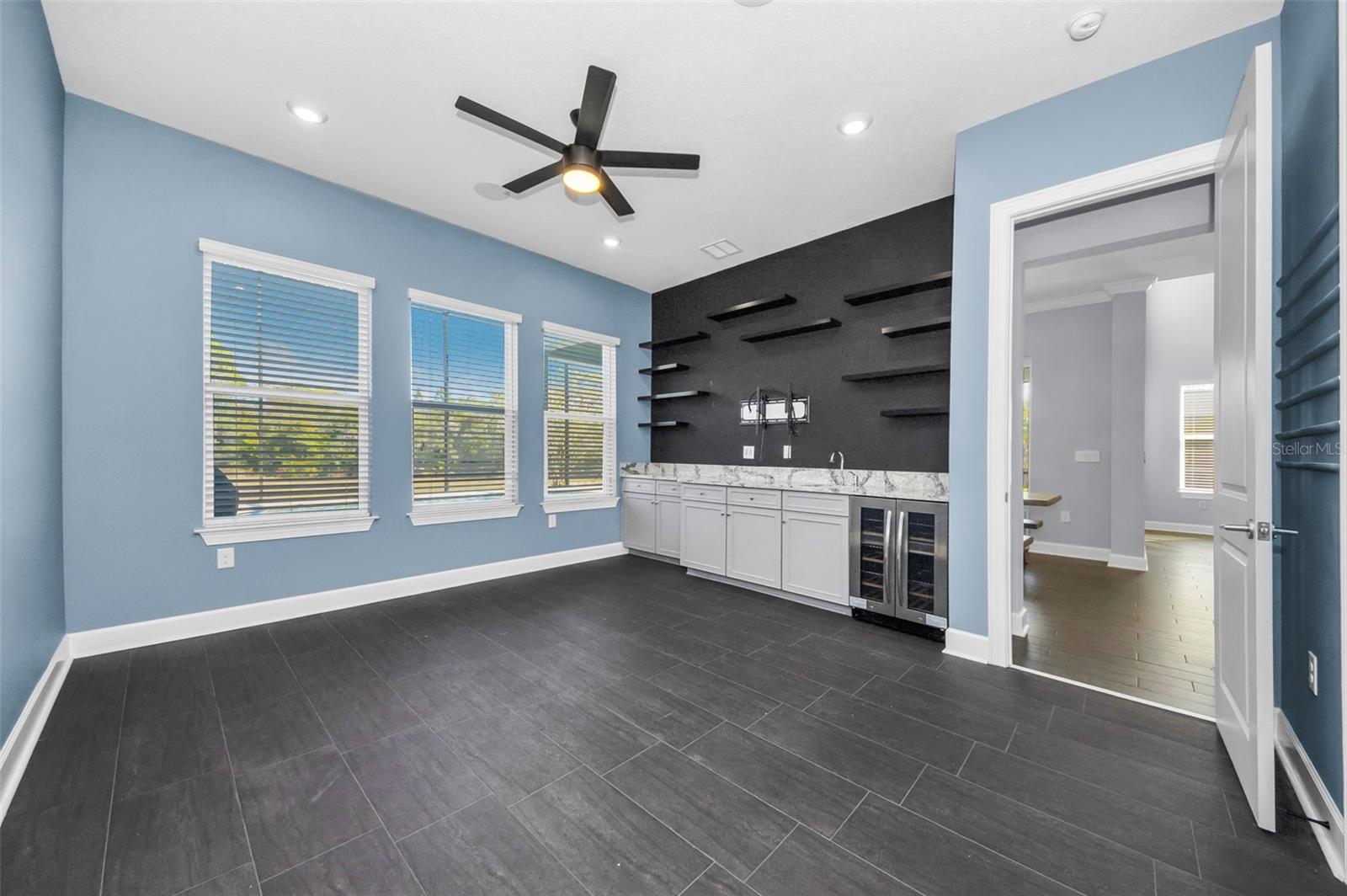 Image 30 of 75 For 723 Cajeput Loop