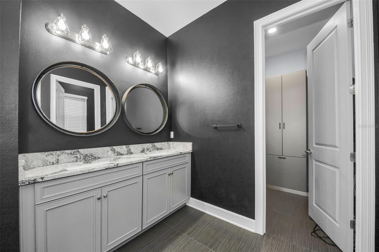 Image 33 of 75 For 723 Cajeput Loop