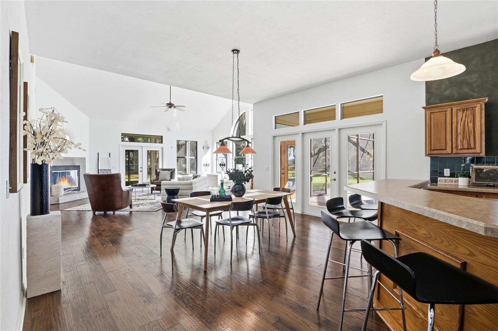 Image 13 of 67 For 10524 75th Way