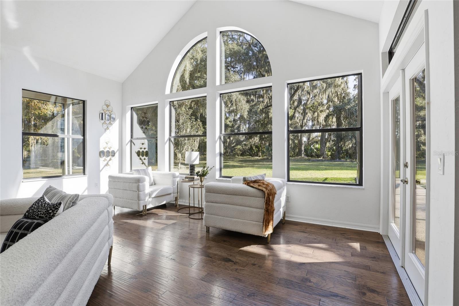 Image 21 of 67 For 10524 75th Way