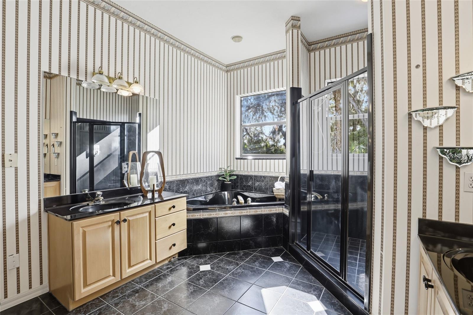 Image 27 of 67 For 10524 75th Way