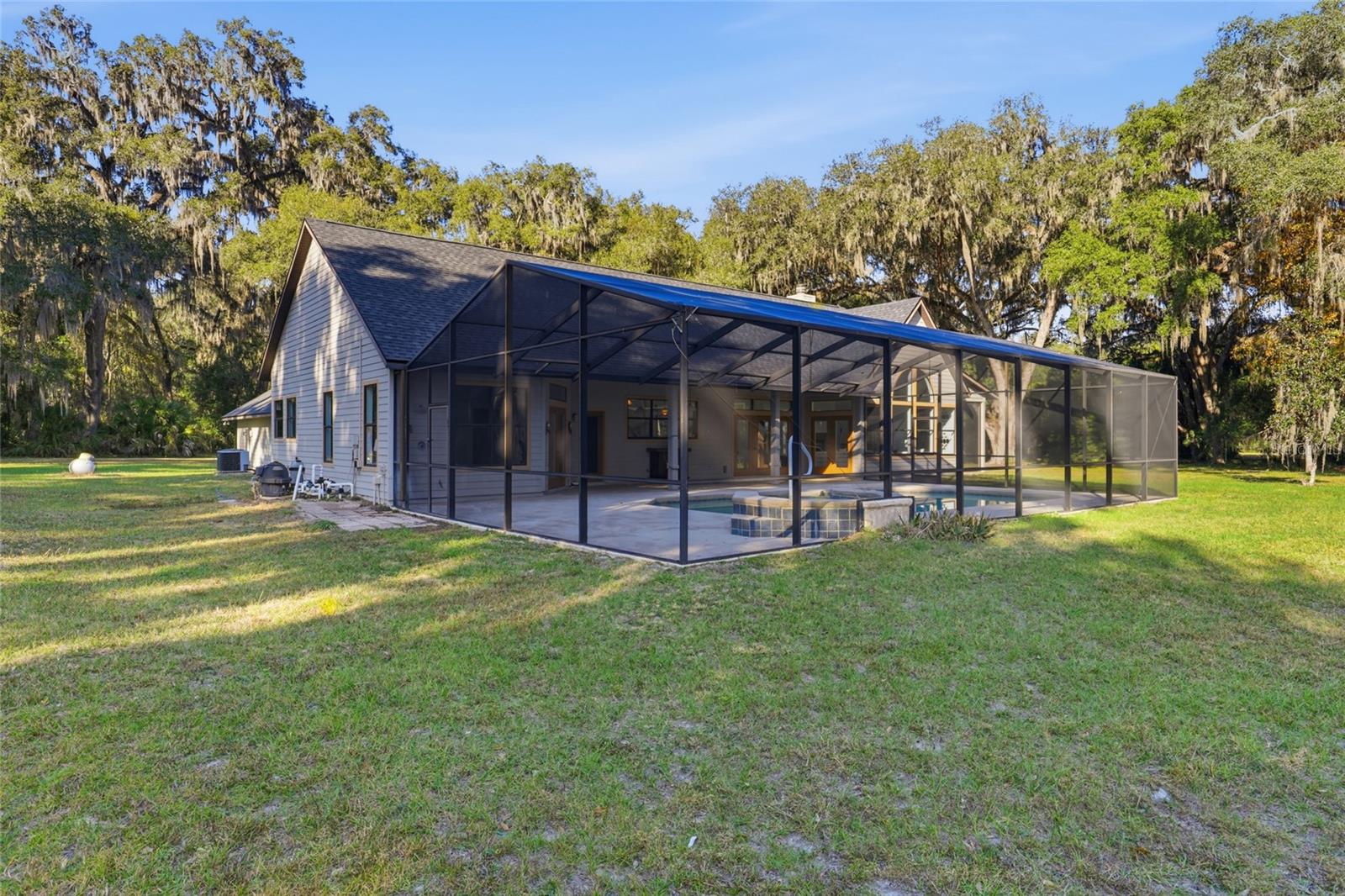 Image 35 of 67 For 10524 75th Way