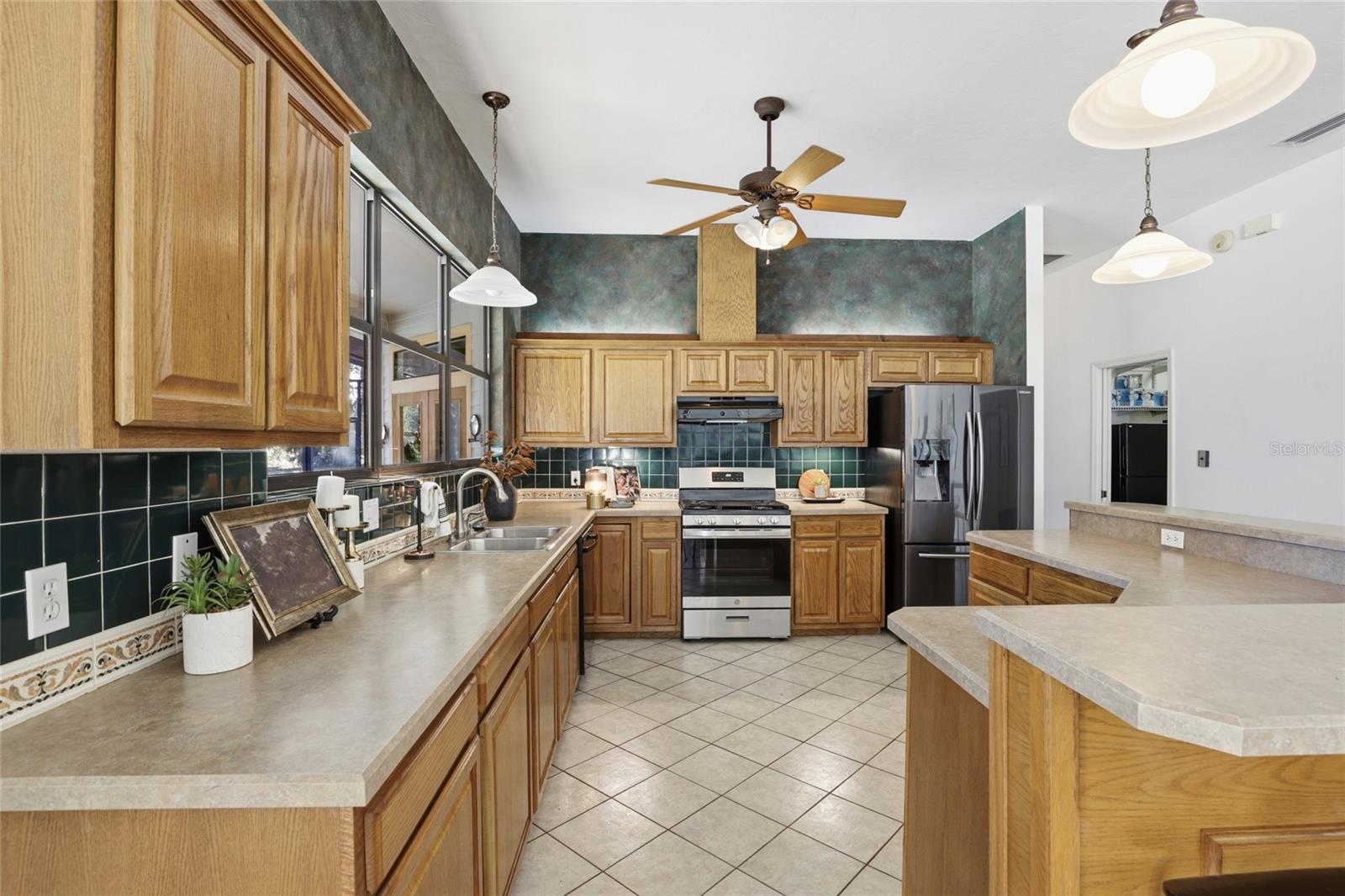 Image 9 of 67 For 10524 75th Way