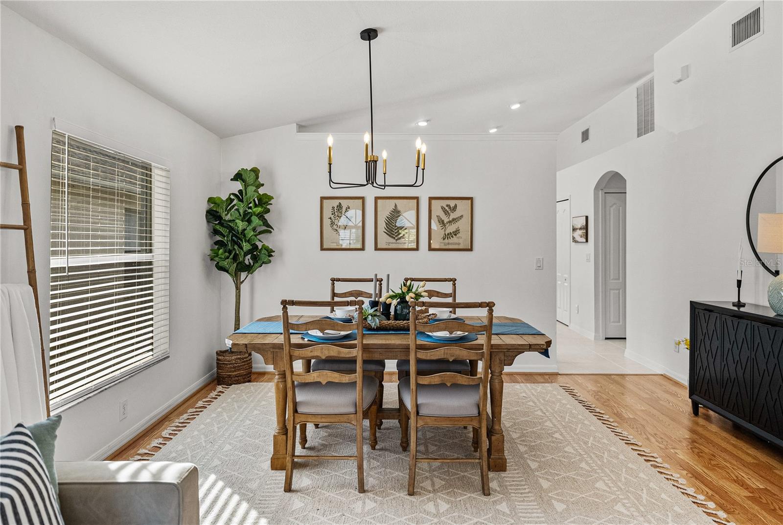 Image 11 of 90 For 4225 Edenrock Place