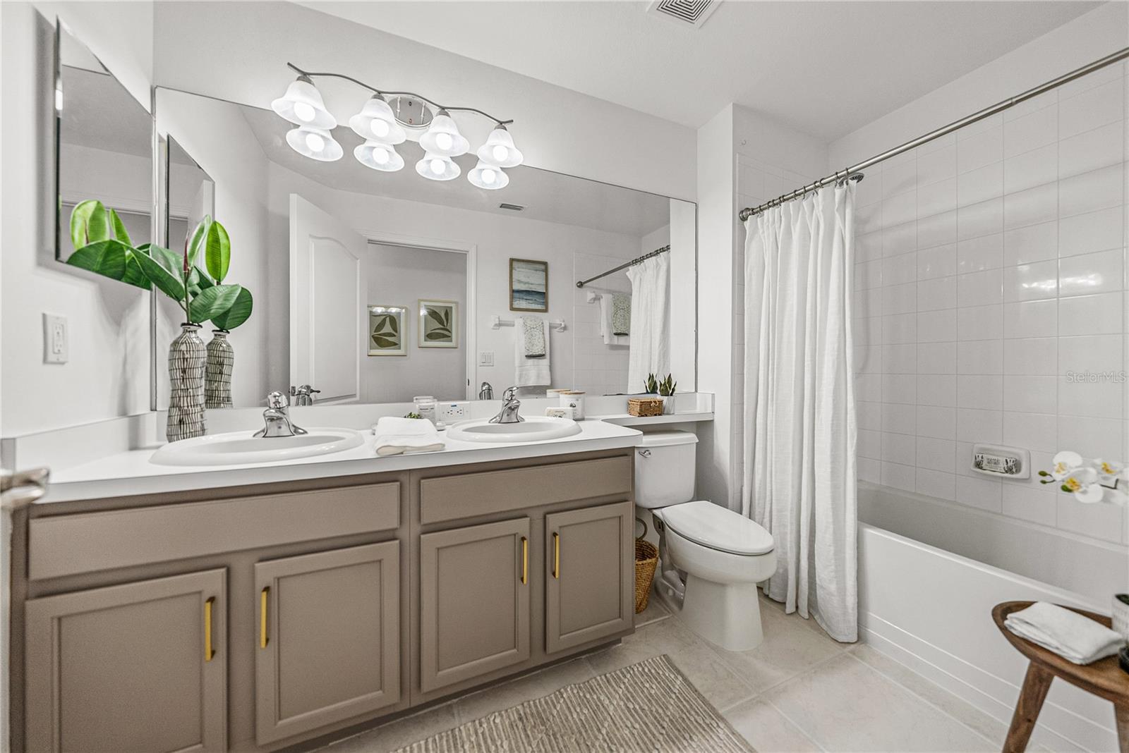 Image 45 of 90 For 4225 Edenrock Place