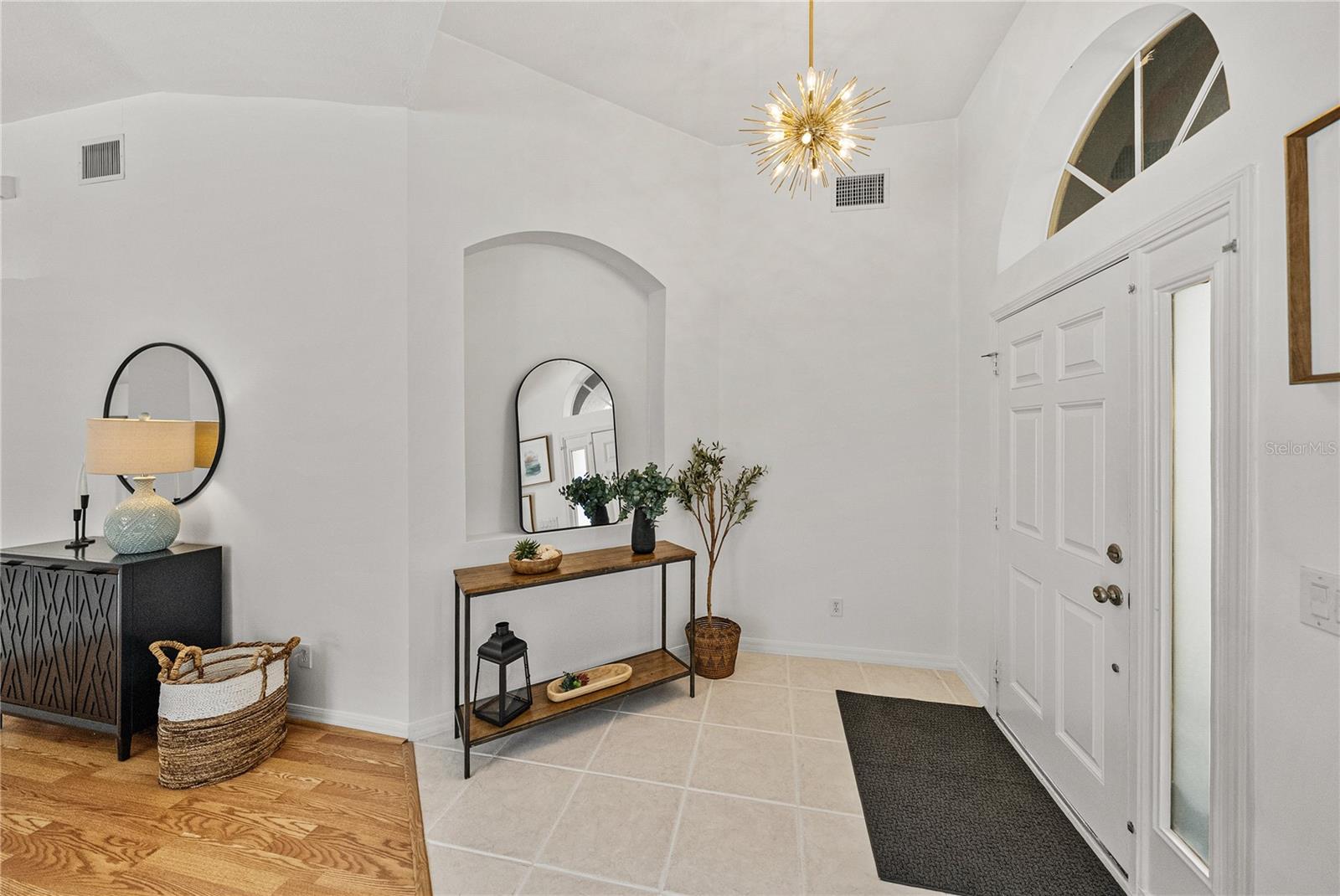 Image 5 of 90 For 4225 Edenrock Place