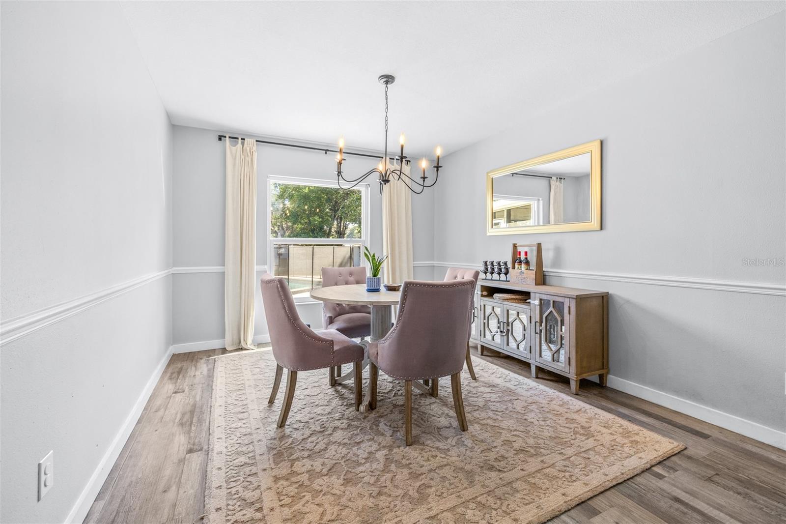 Image 11 of 43 For 15401 Woodcastle Place