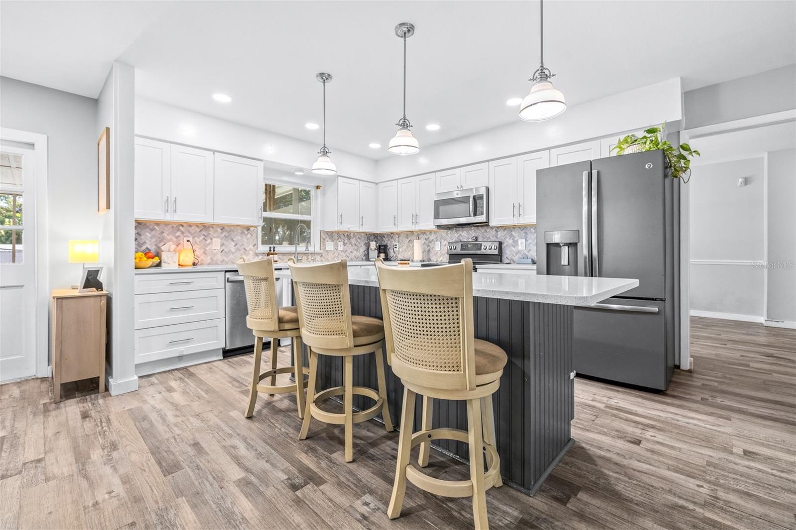 Image 16 of 43 For 15401 Woodcastle Place