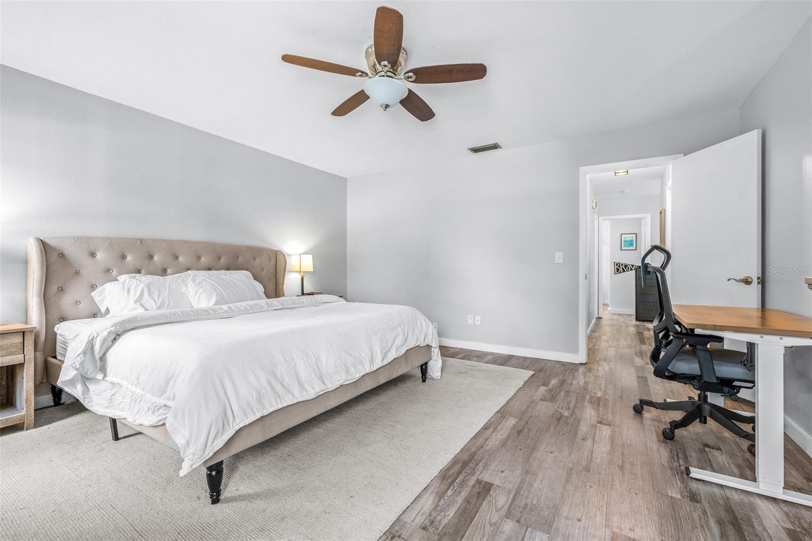 Image 24 of 43 For 15401 Woodcastle Place