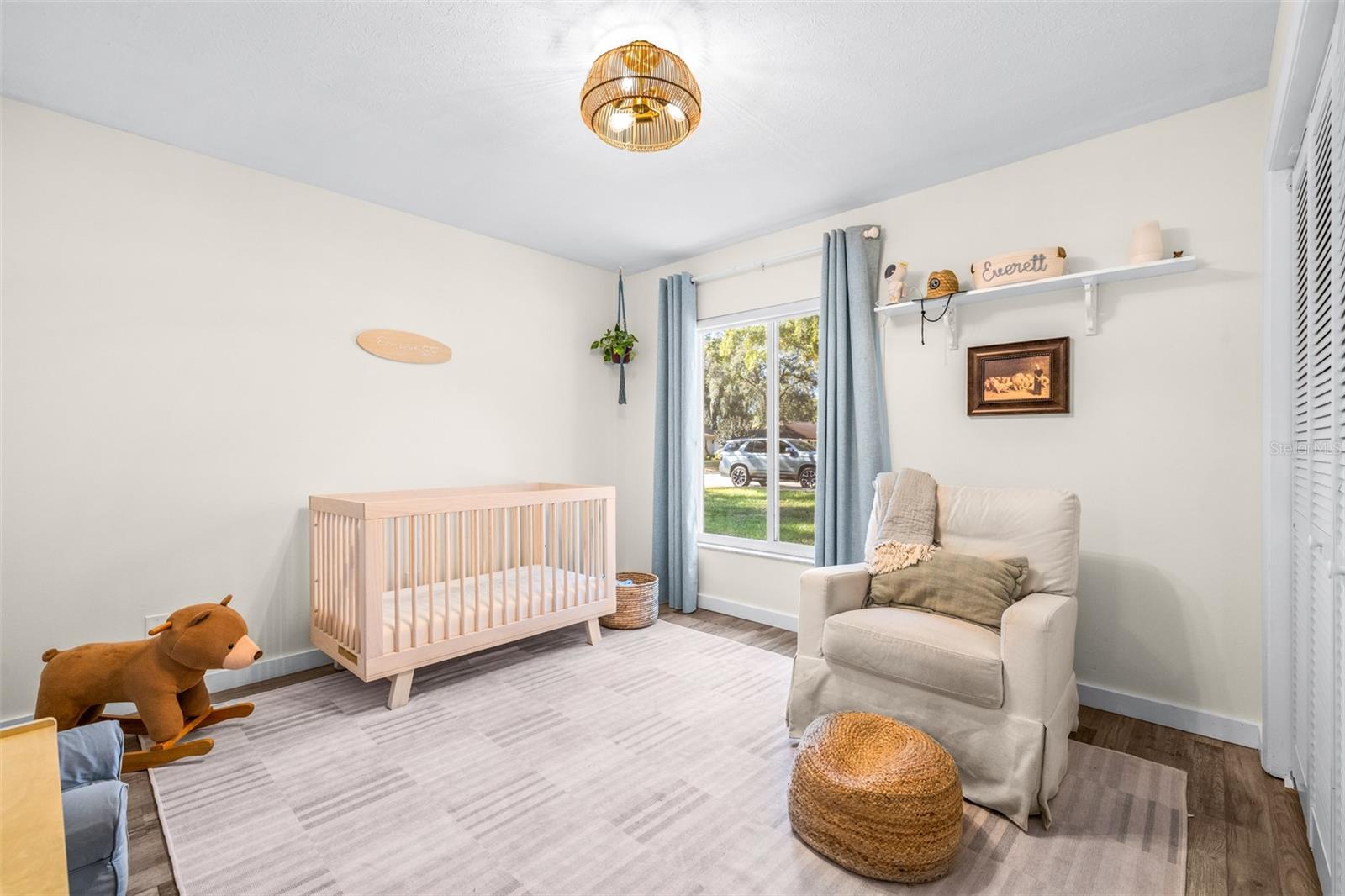 Image 33 of 43 For 15401 Woodcastle Place