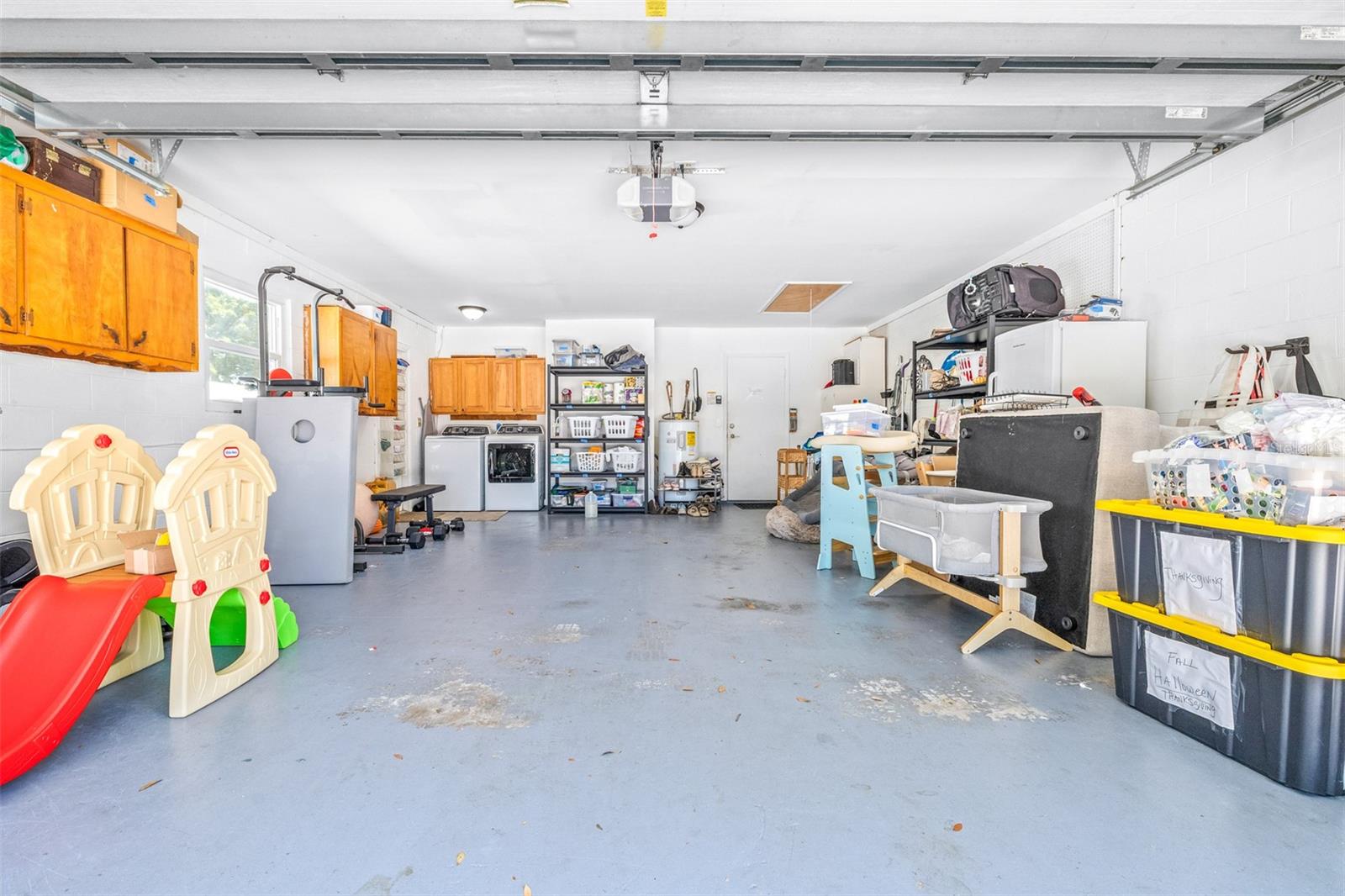 Image 35 of 43 For 15401 Woodcastle Place