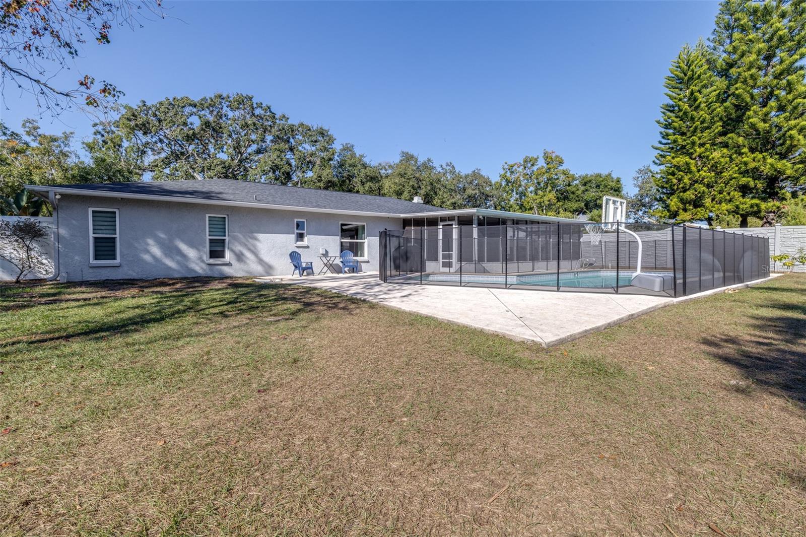 Image 38 of 43 For 15401 Woodcastle Place