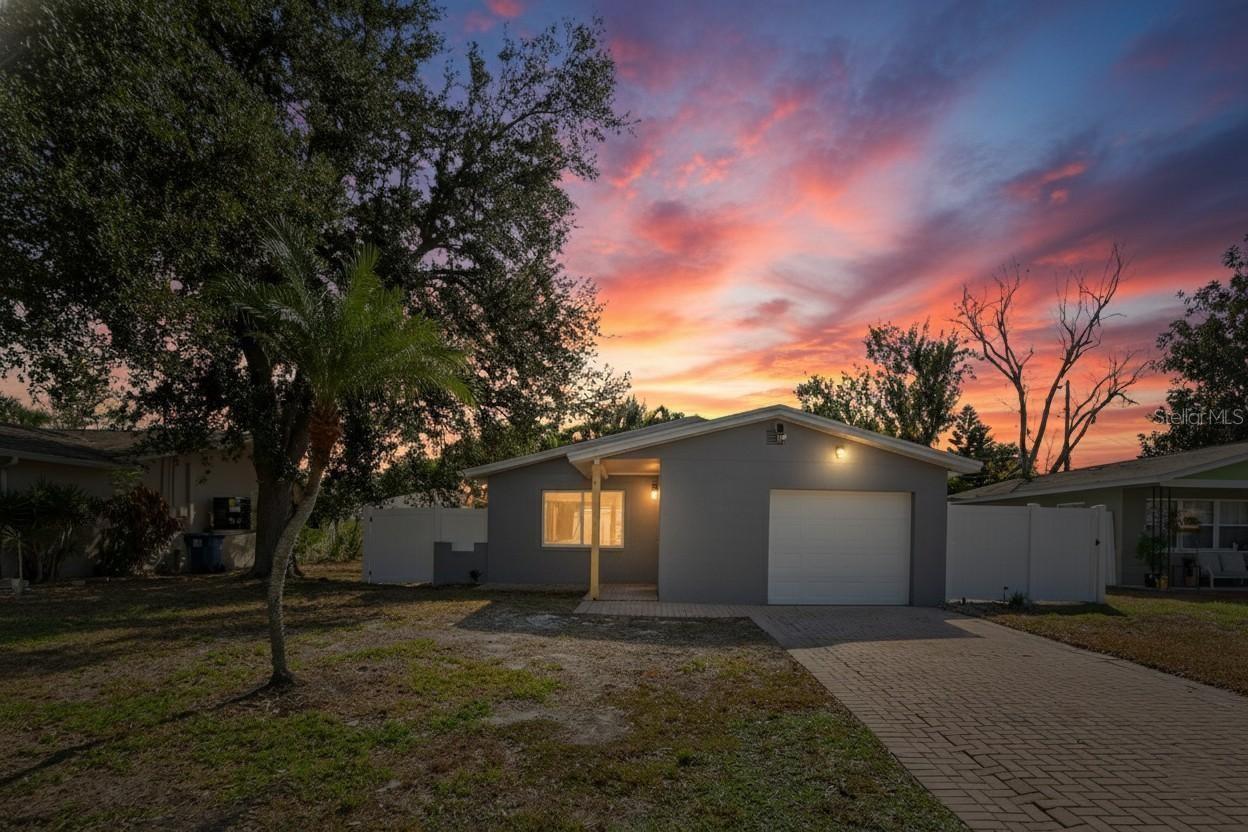 Details for 1818 Michigan Avenue Ne, ST PETERSBURG, FL 33703