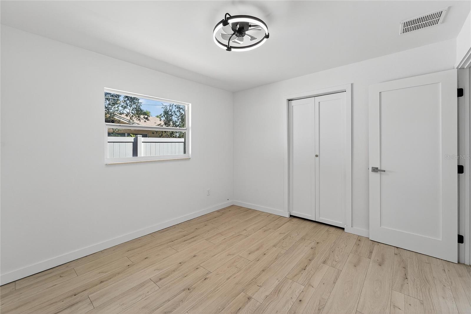 Image 16 of 32 For 1818 Michigan Avenue Ne