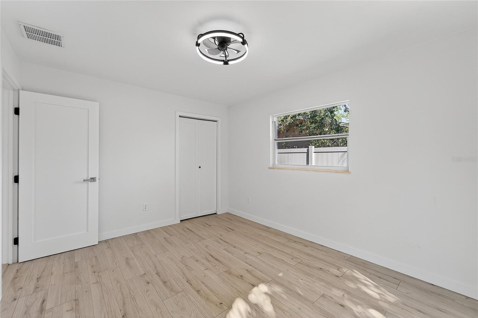 Image 20 of 32 For 1818 Michigan Avenue Ne