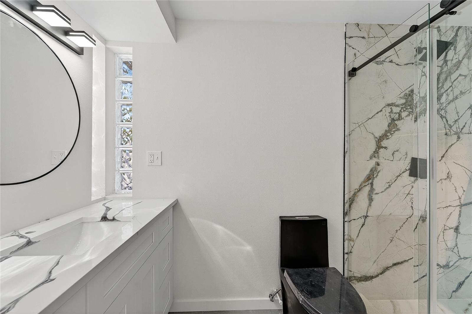 Image 28 of 32 For 1818 Michigan Avenue Ne