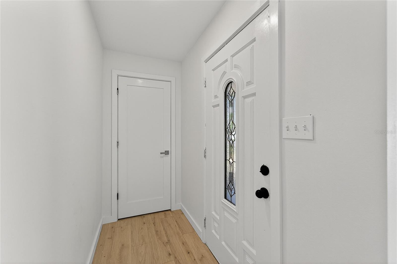 Image 3 of 32 For 1818 Michigan Avenue Ne