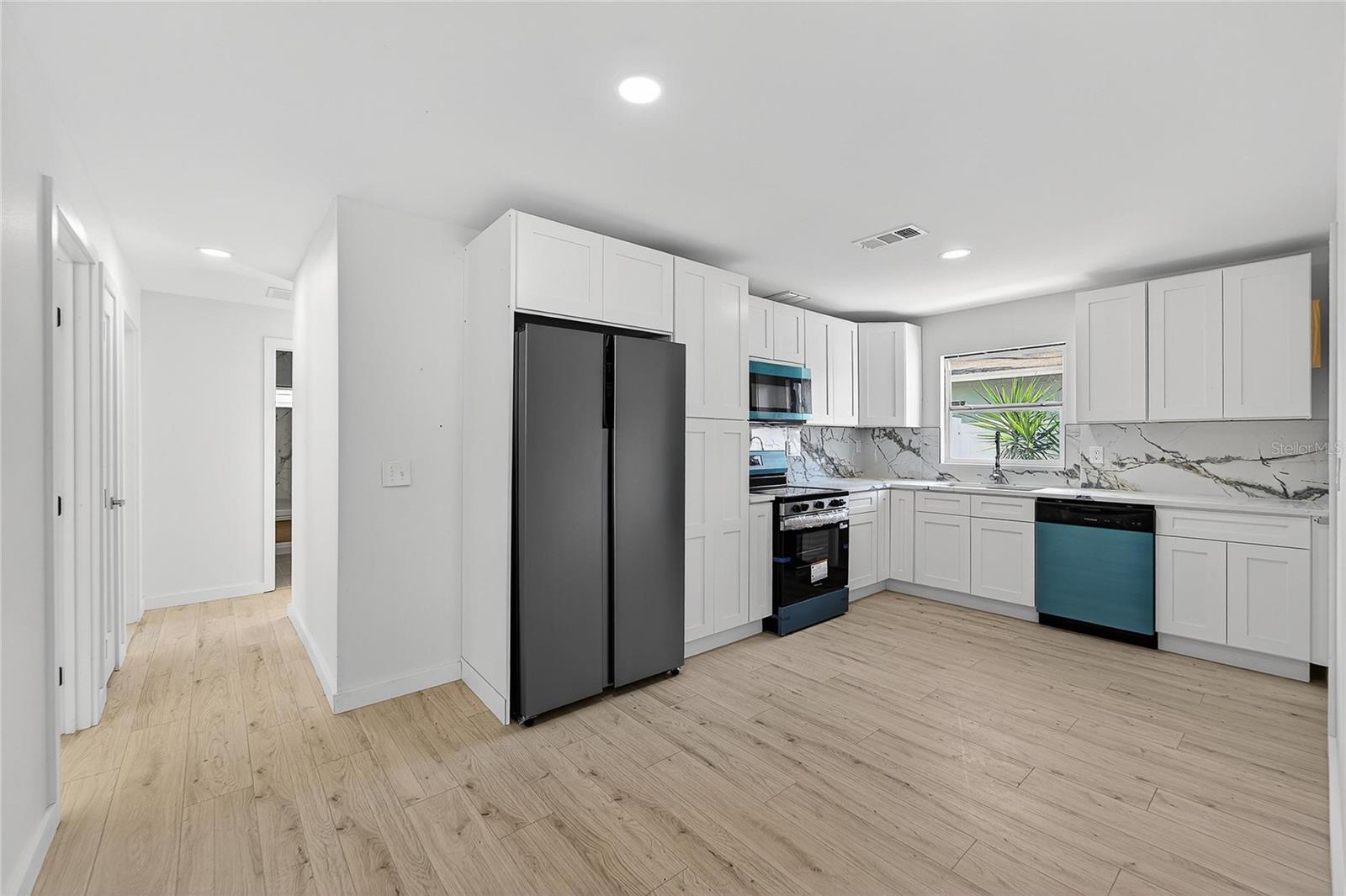 Image 8 of 32 For 1818 Michigan Avenue Ne