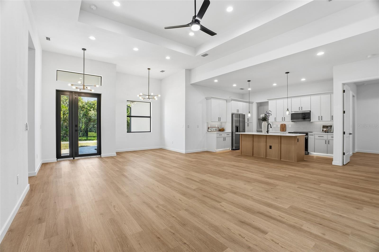 Image 11 of 35 For 4025 Cinderella Road