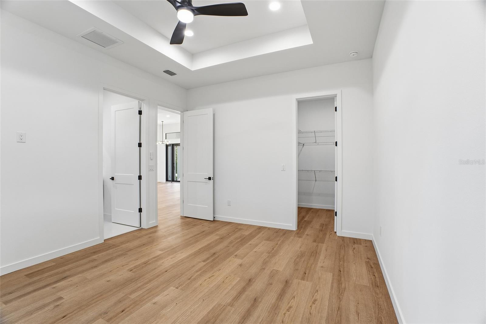 Image 15 of 35 For 4025 Cinderella Road