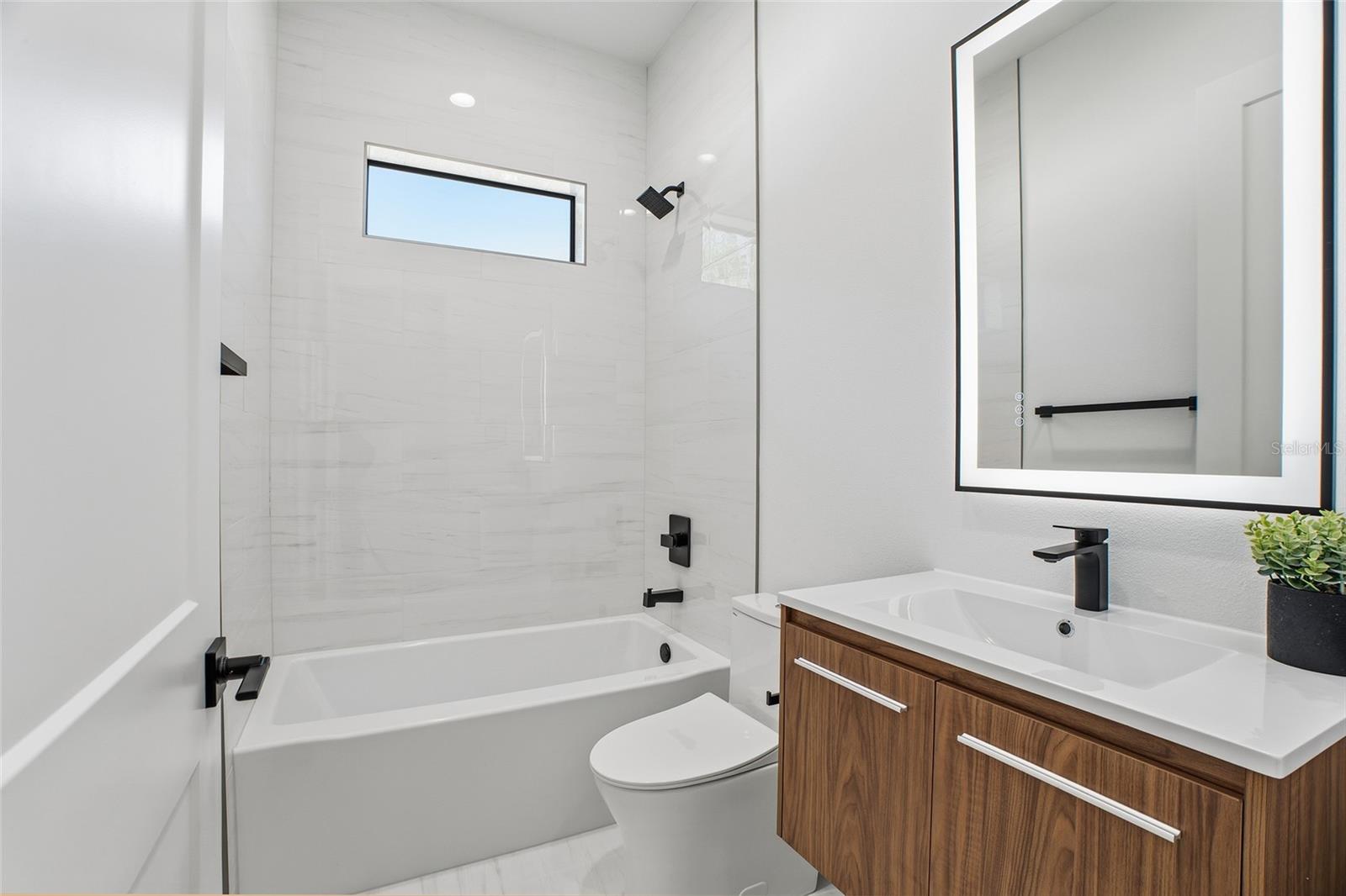 Image 25 of 35 For 4025 Cinderella Road