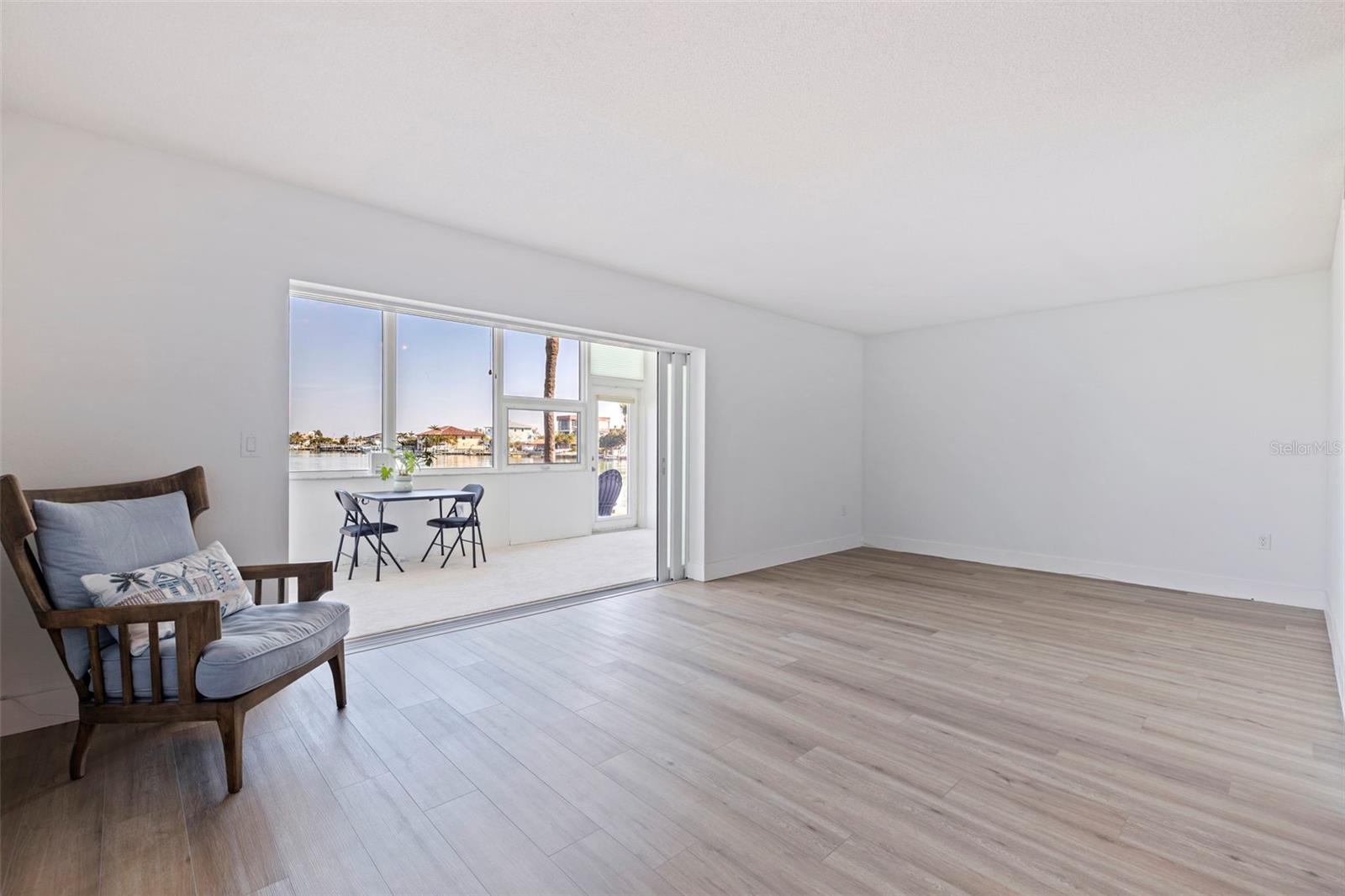 Image 11 of 43 For 5555 Gulf Boulevard 115