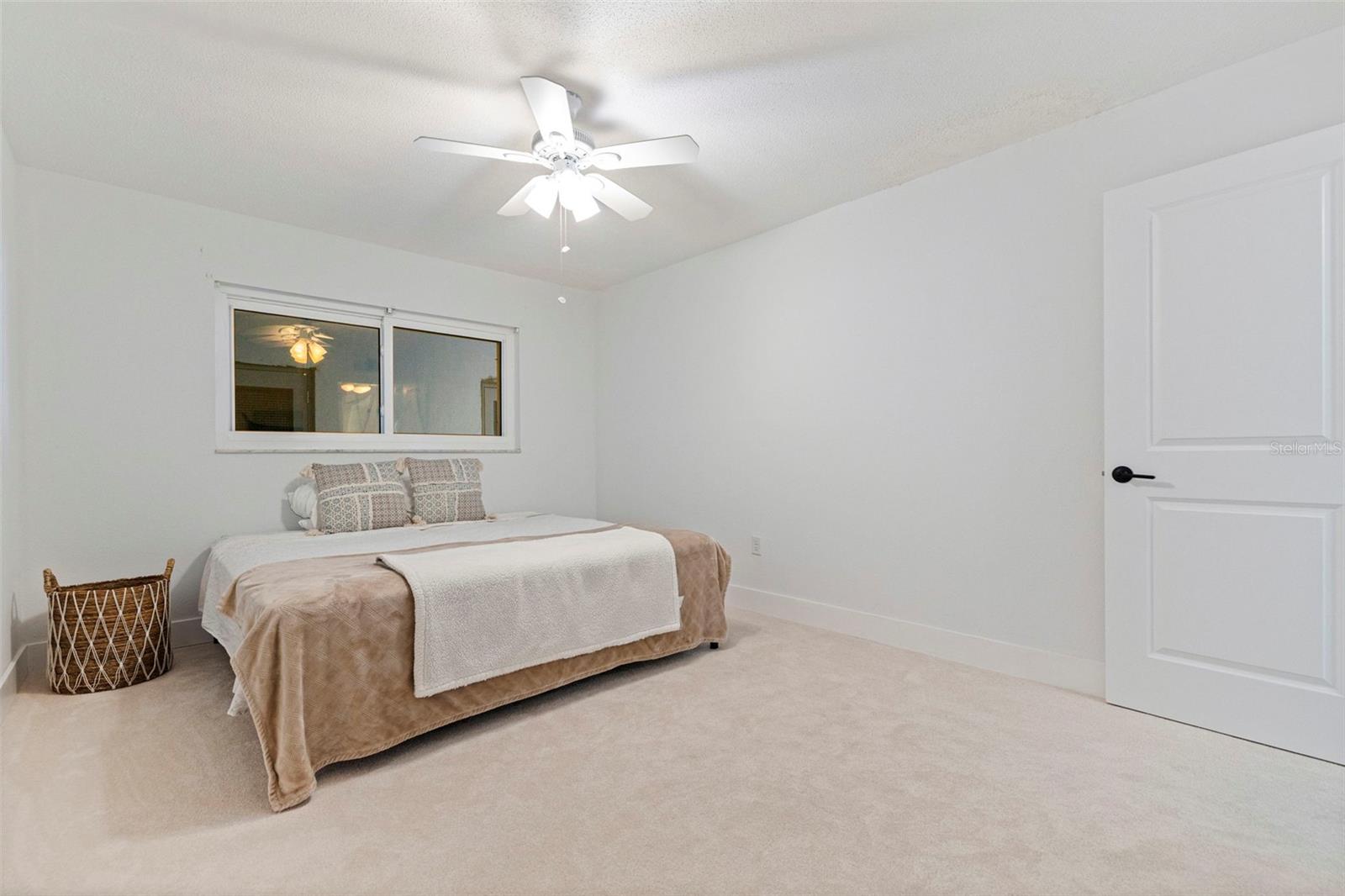 Image 20 of 43 For 5555 Gulf Boulevard 115