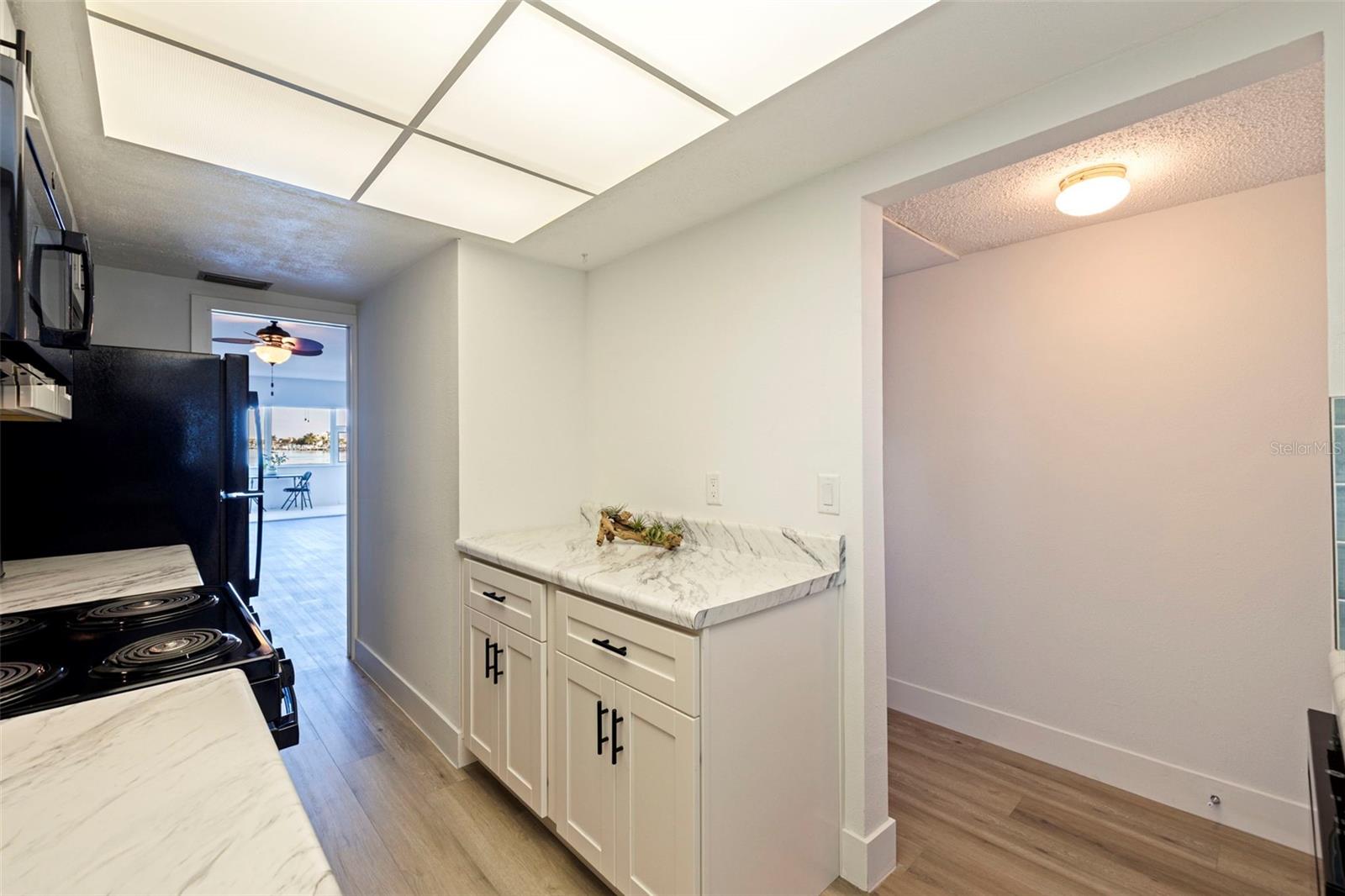 Image 8 of 43 For 5555 Gulf Boulevard 115