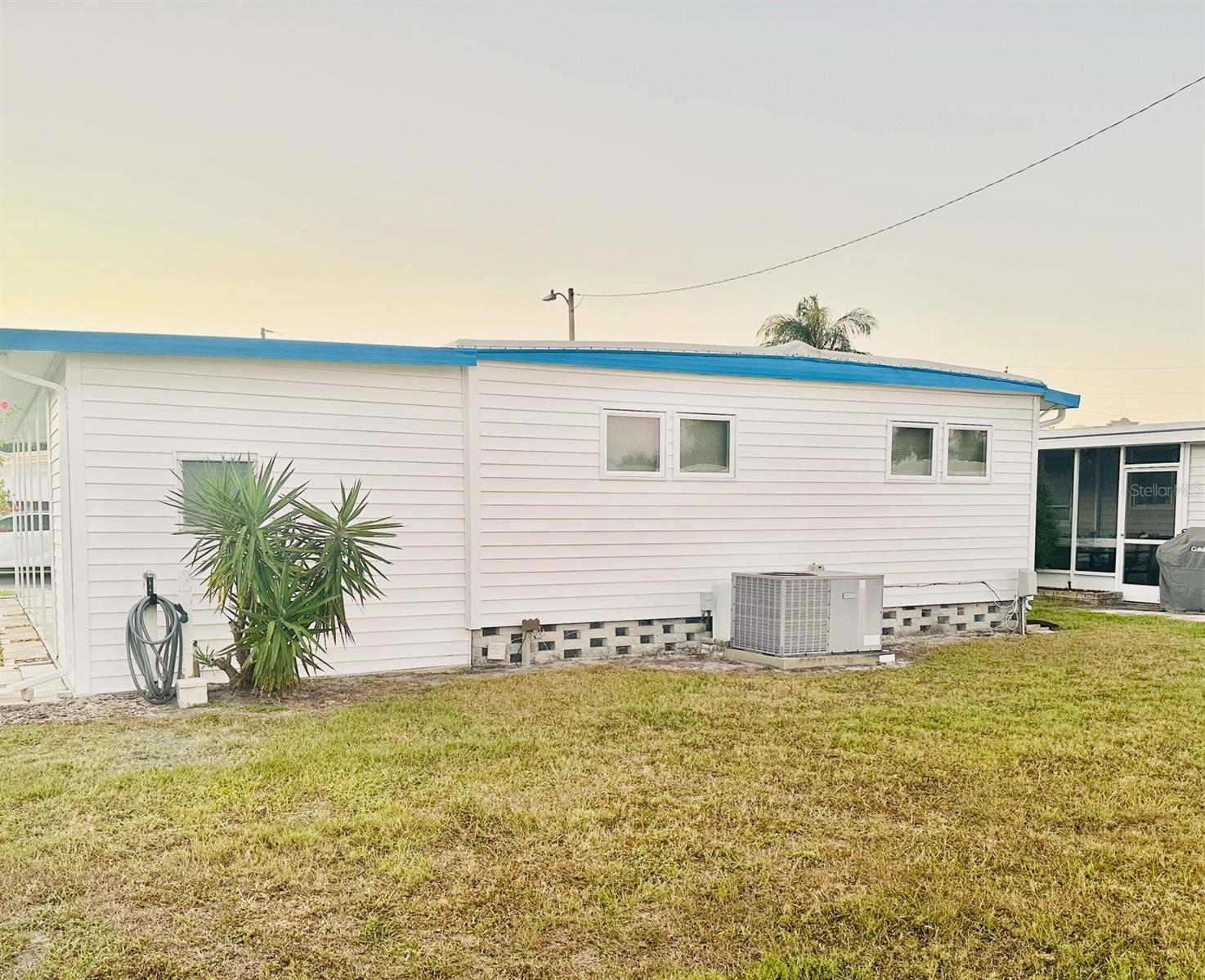 Image 13 of 15 For 2000 Bay Drive 83