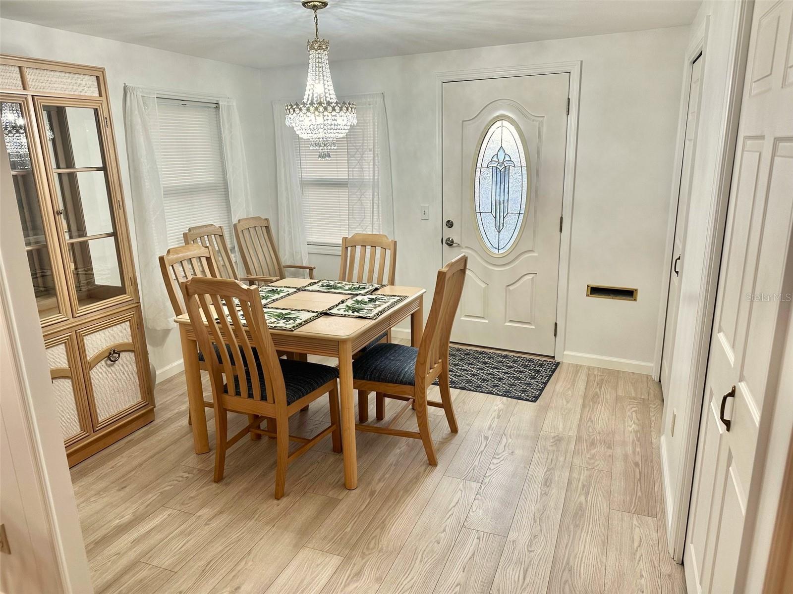 Image 5 of 15 For 2000 Bay Drive 83