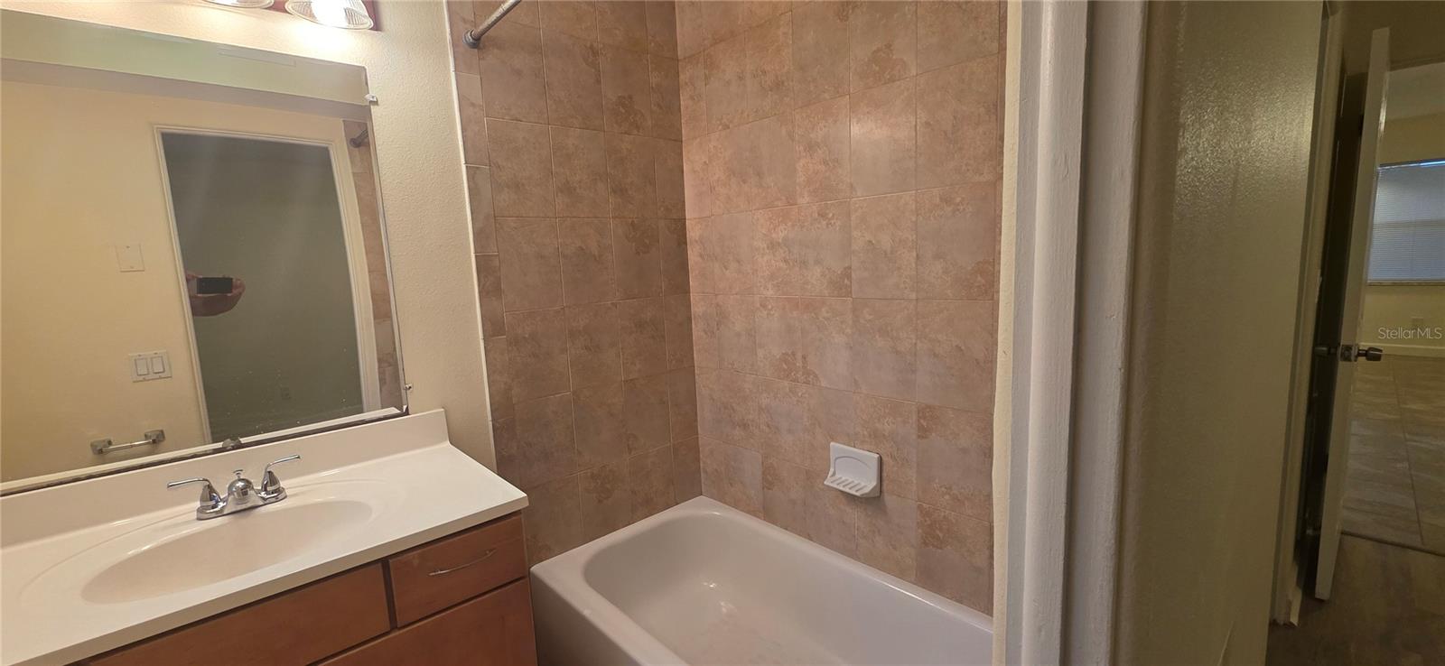 Image 6 of 11 For 224 6th Avenue N 11