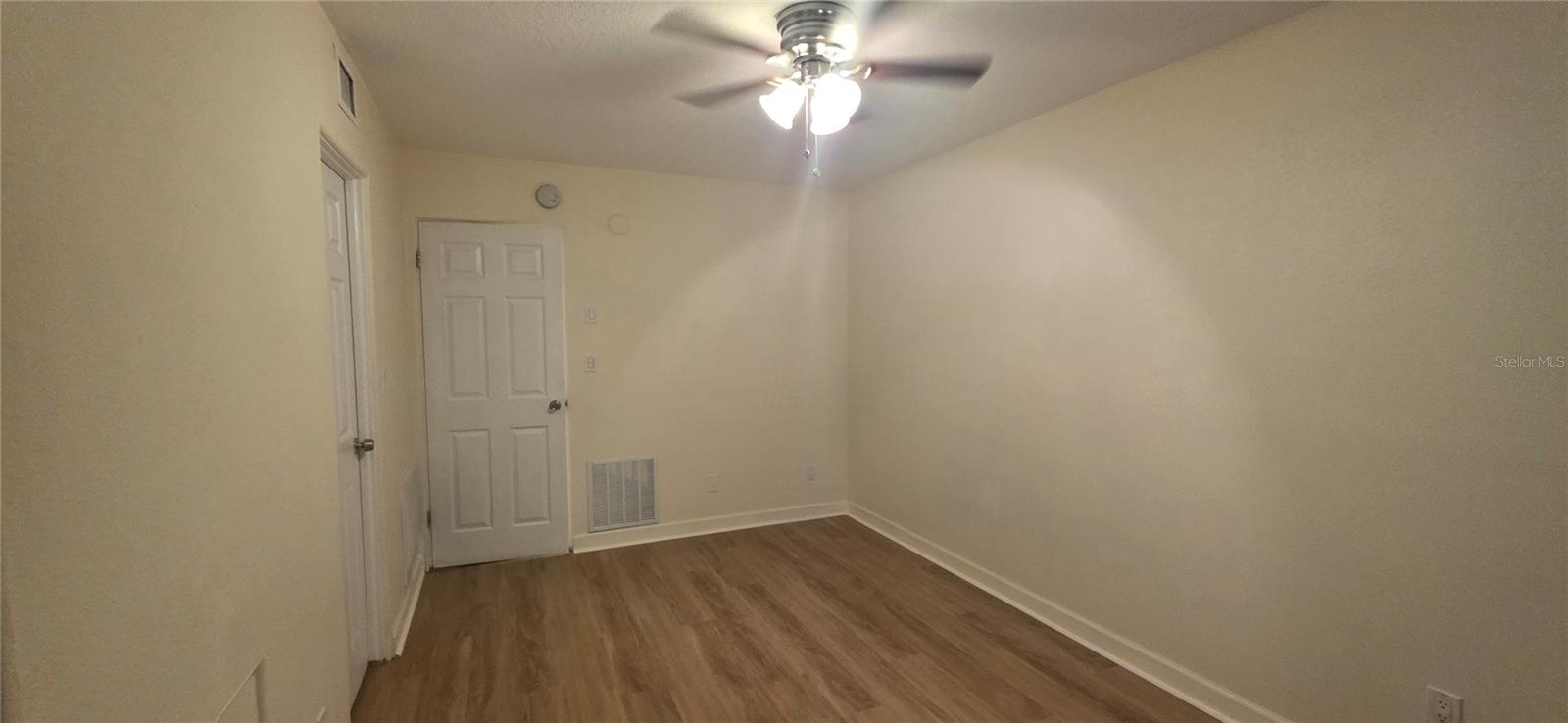 Image 9 of 11 For 224 6th Avenue N 11