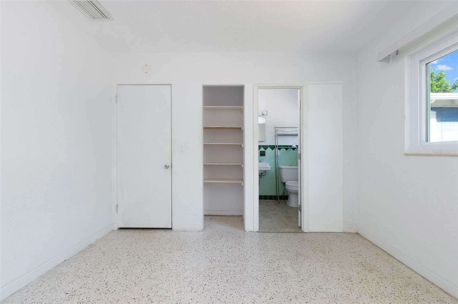 Image 14 of 30 For 11705 108th Street