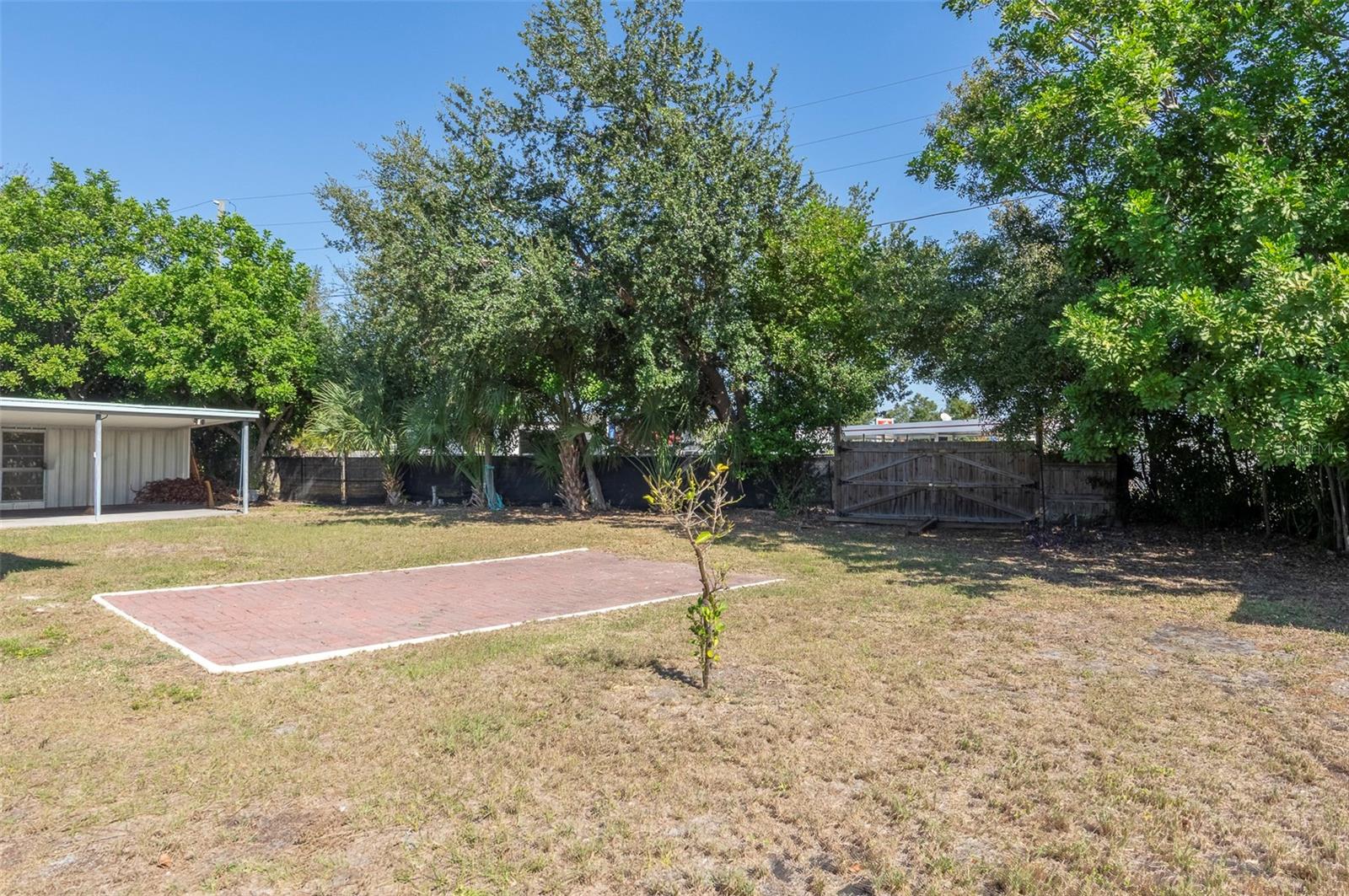 Image 25 of 30 For 11705 108th Street