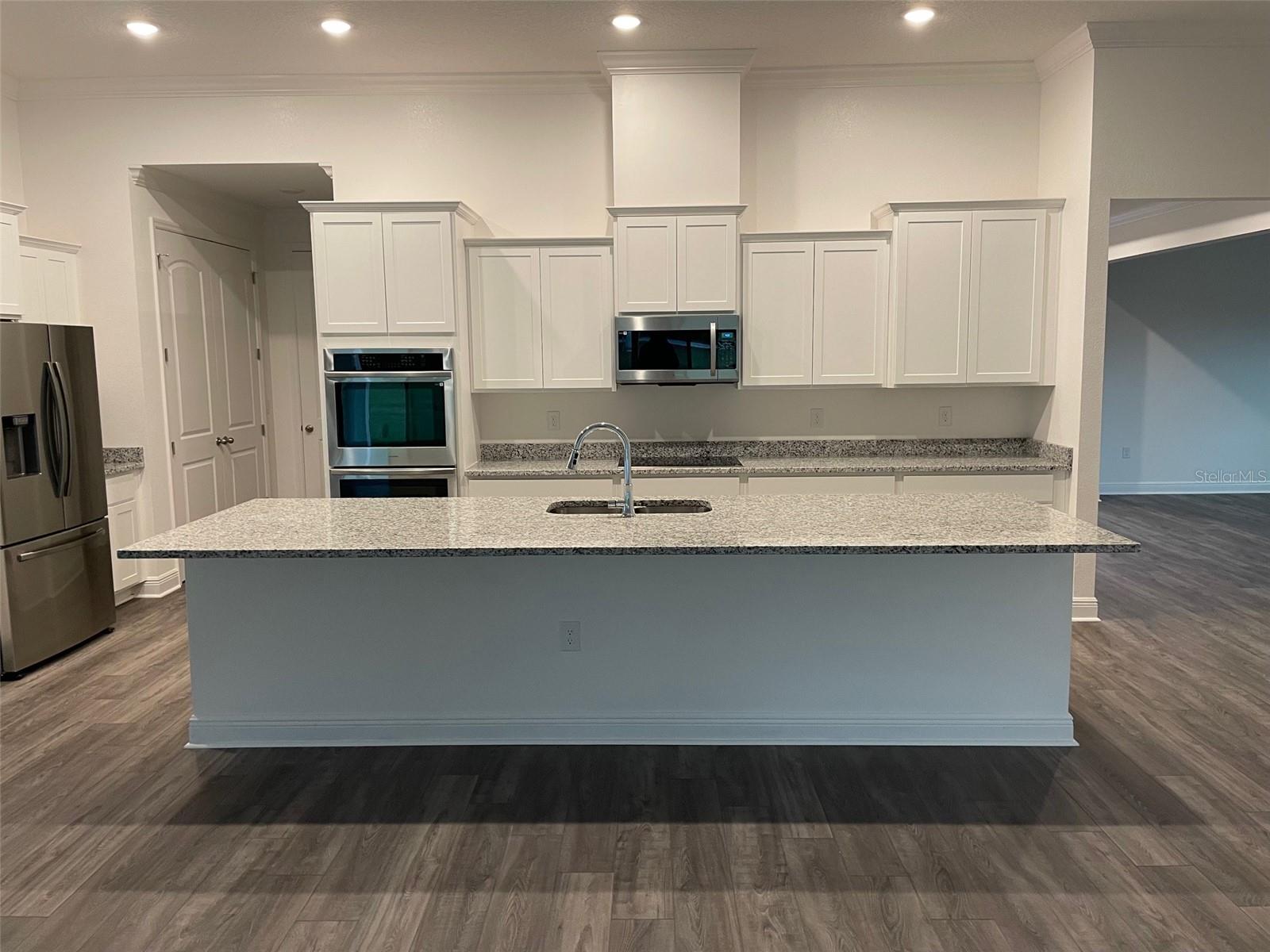 Image 6 of 17 For 10064 Dolphin Gull Circle