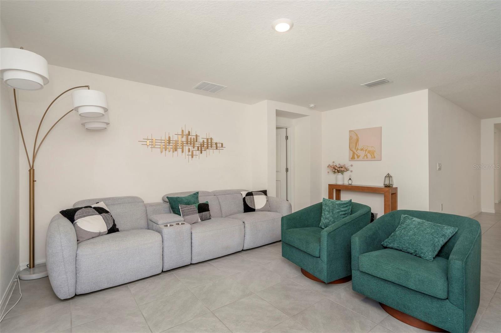 Image 14 of 45 For 16631 Windmill Forge Pass