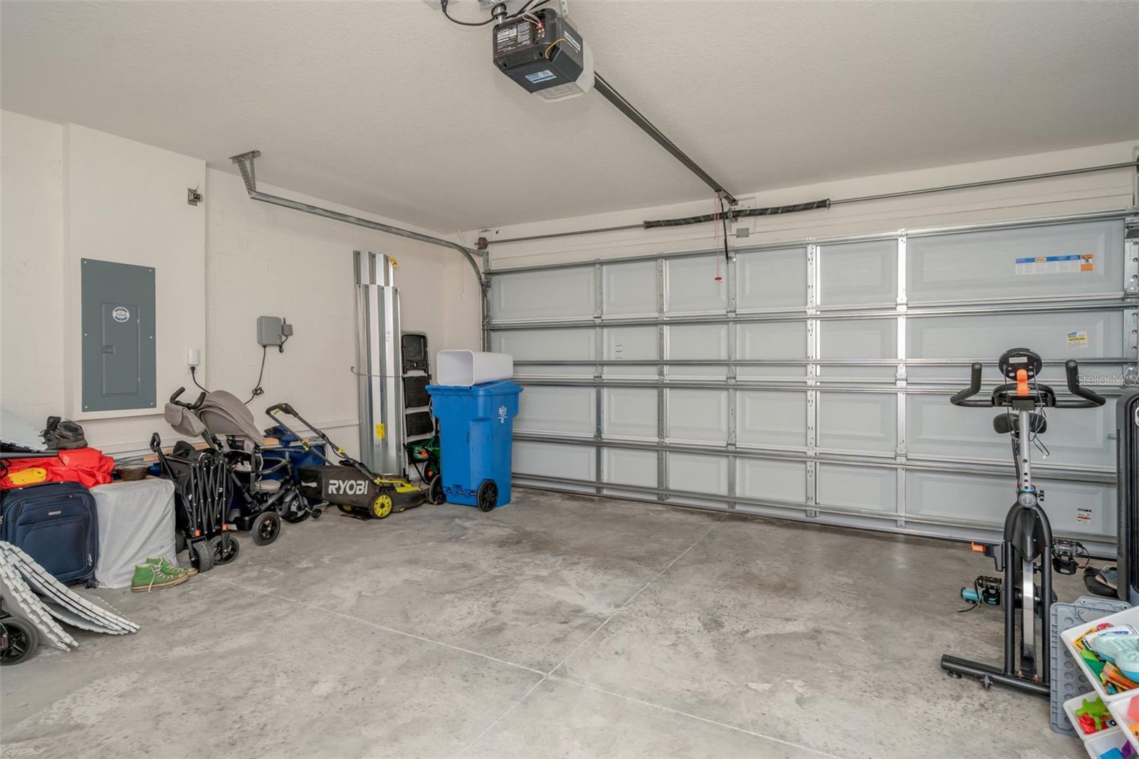 Image 34 of 45 For 16631 Windmill Forge Pass