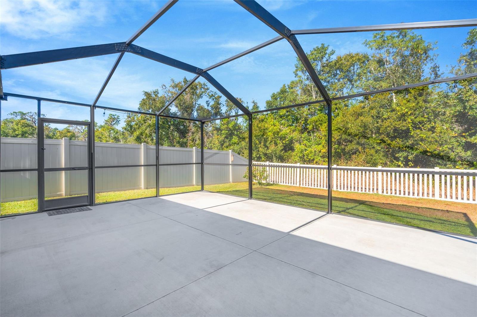 Image 4 of 45 For 16631 Windmill Forge Pass