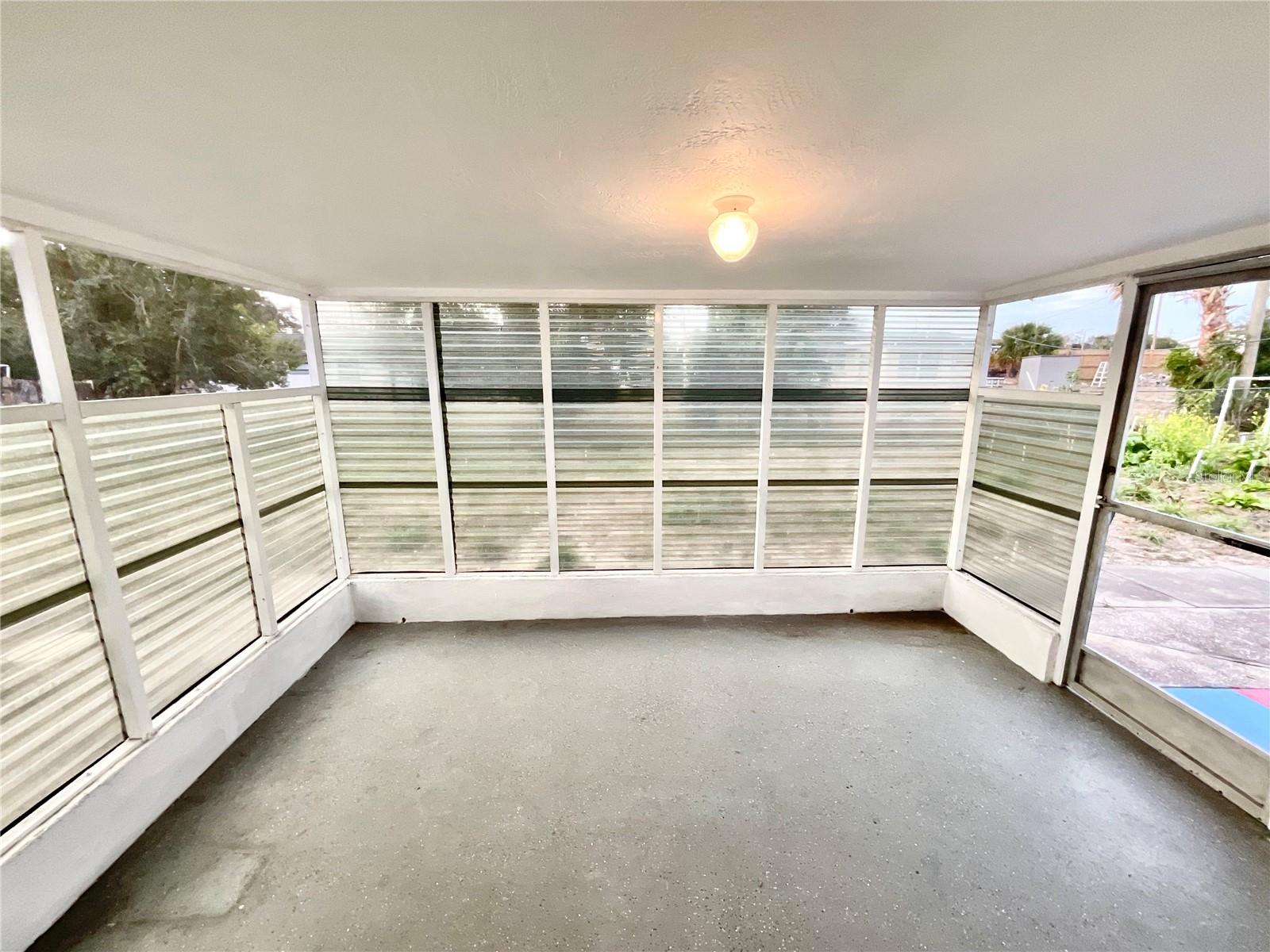 Image 10 of 14 For 4810 Flora Avenue