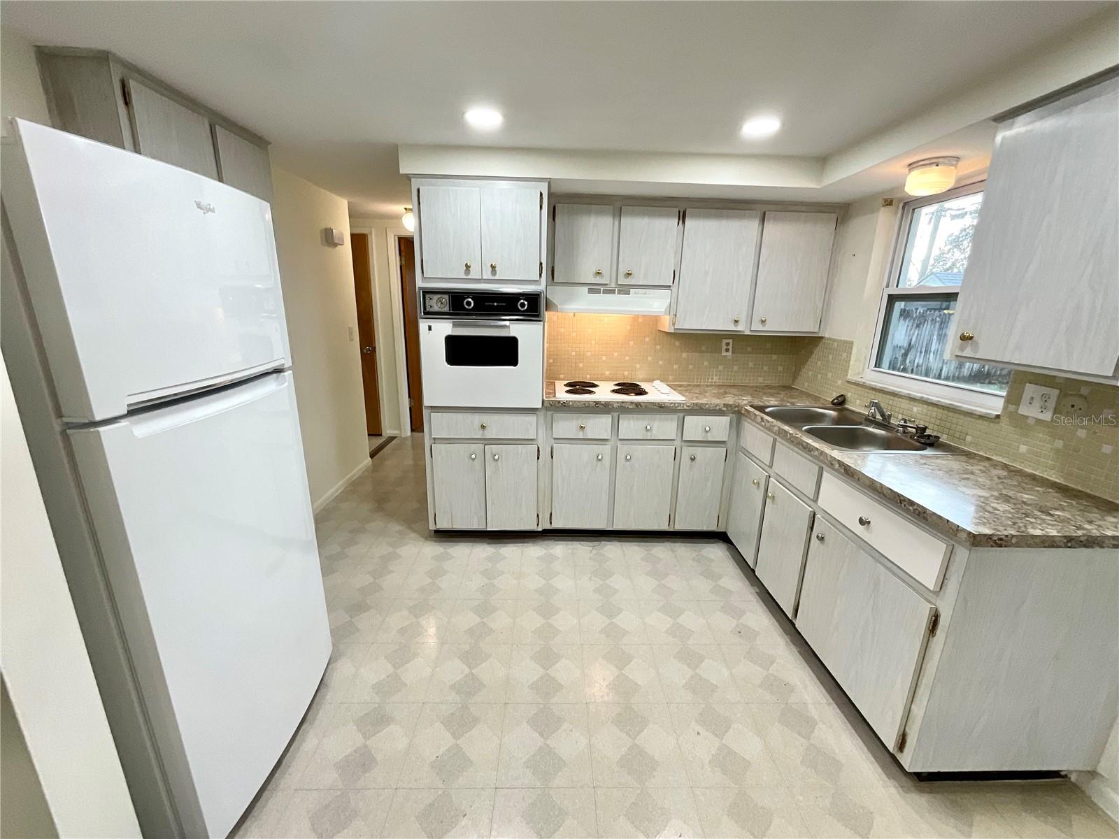 Image 4 of 14 For 4810 Flora Avenue