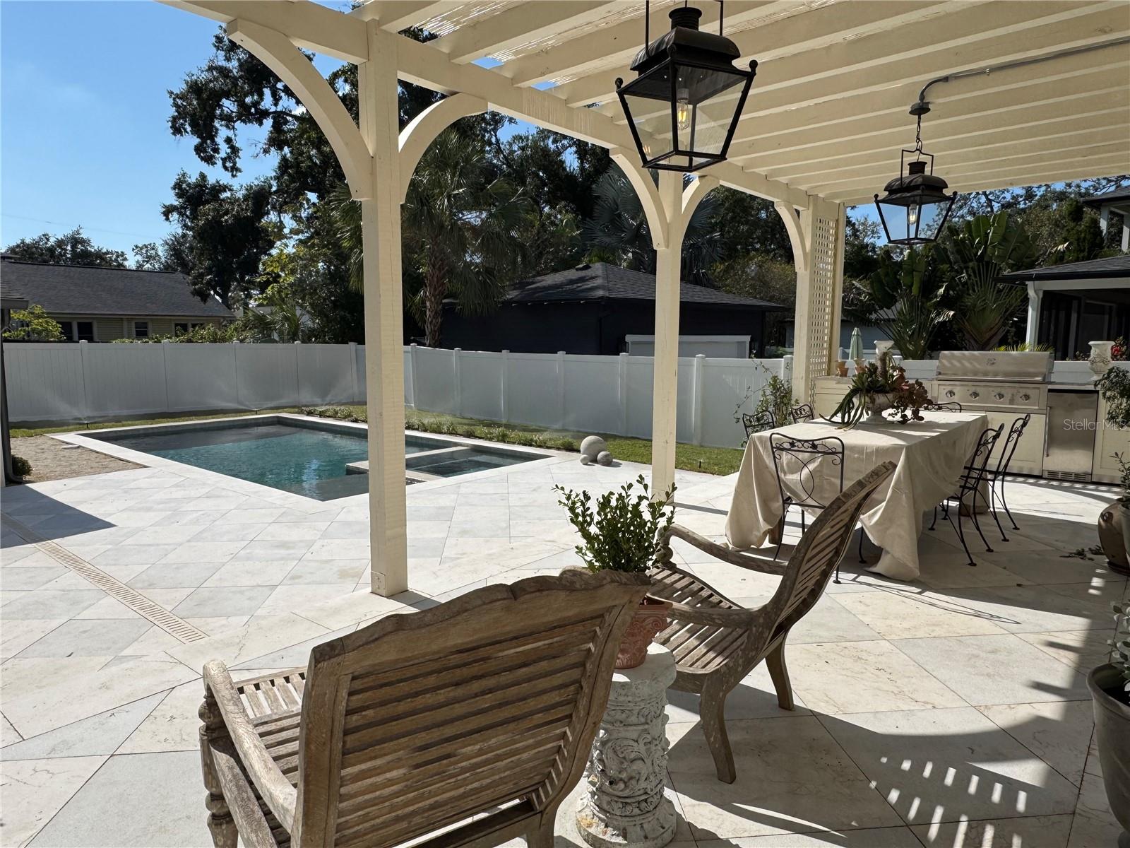 Image 27 of 29 For 706 Amelia Avenue