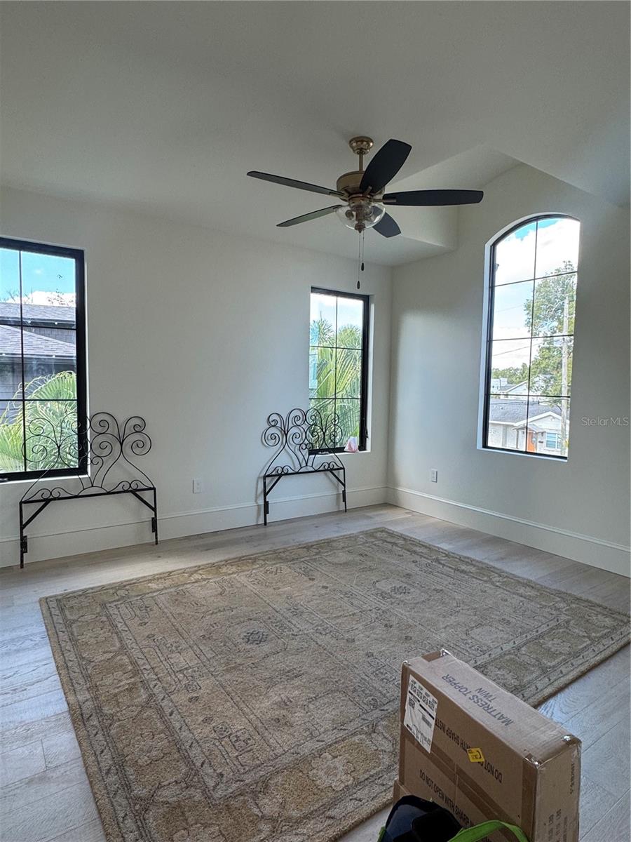 Image 29 of 29 For 706 Amelia Avenue