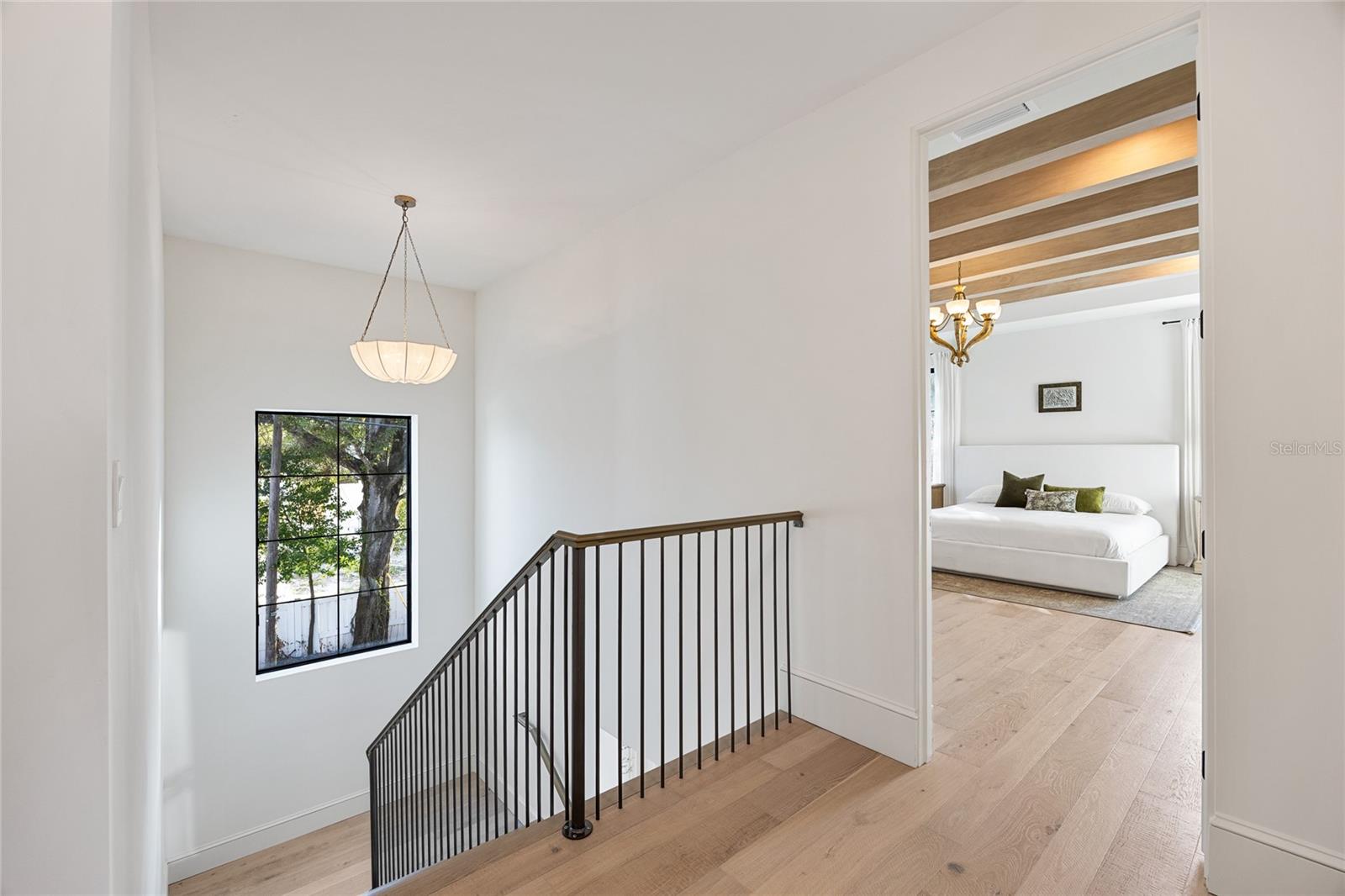 Image 37 of 48 For 706 Amelia Avenue