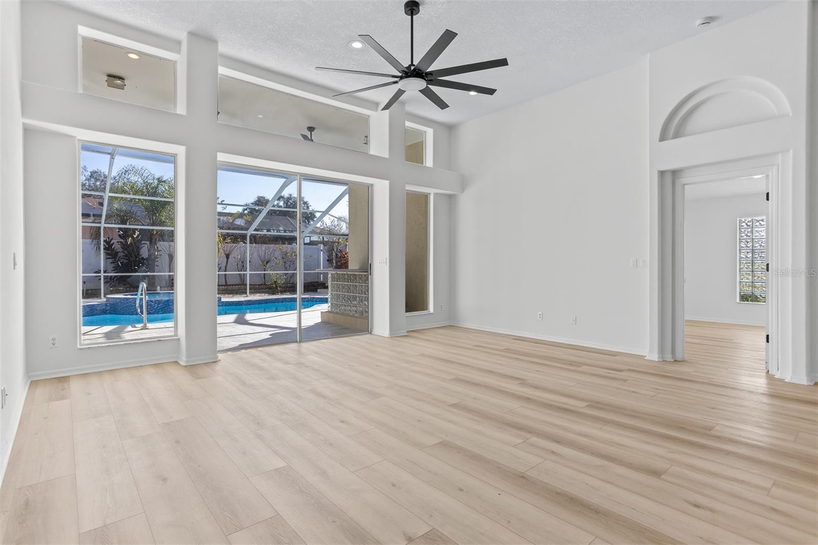 Image 11 of 32 For 1734 Powder Ridge Drive