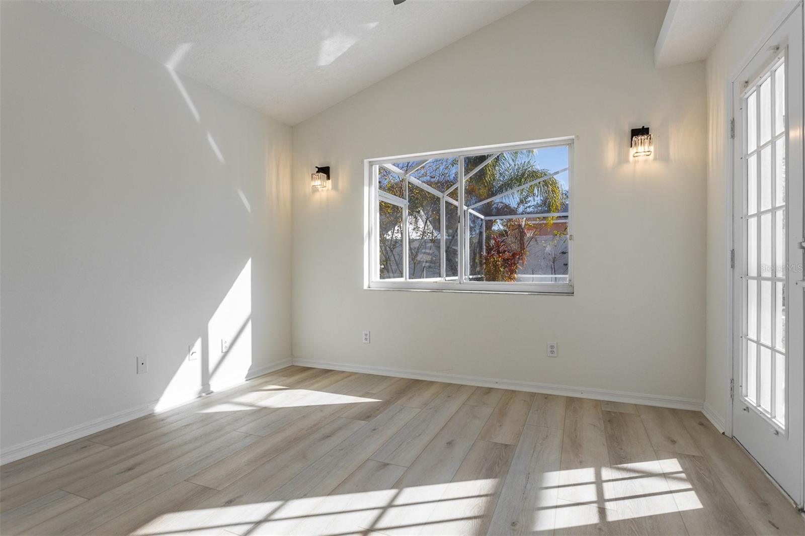 Image 22 of 32 For 1734 Powder Ridge Drive