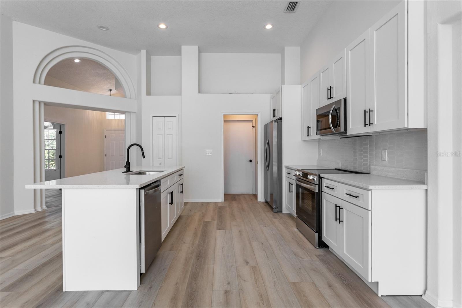 Image 5 of 32 For 1734 Powder Ridge Drive