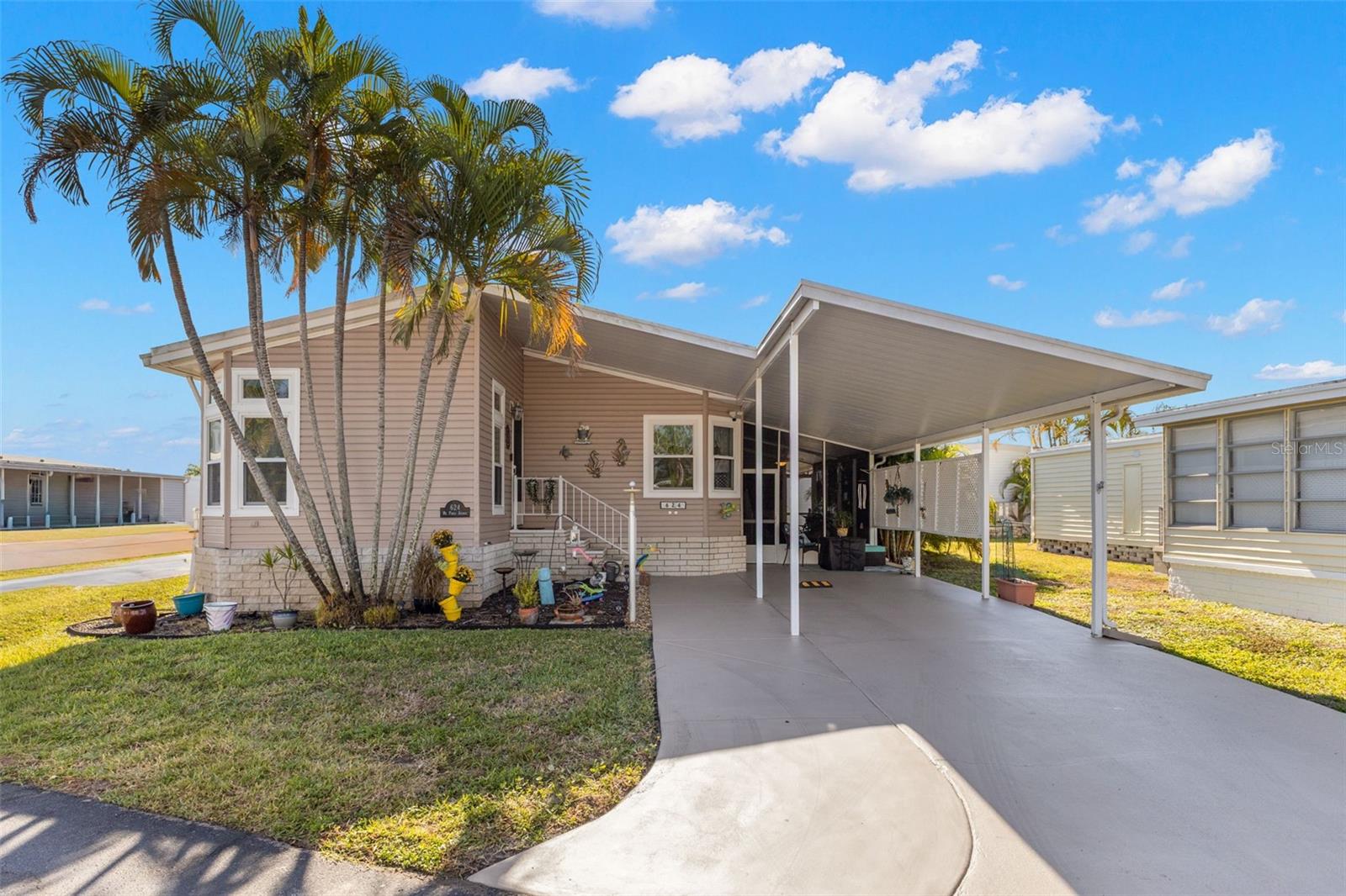 Details for 624 Mount Piney Avenue Ne 703, ST PETERSBURG, FL 33702