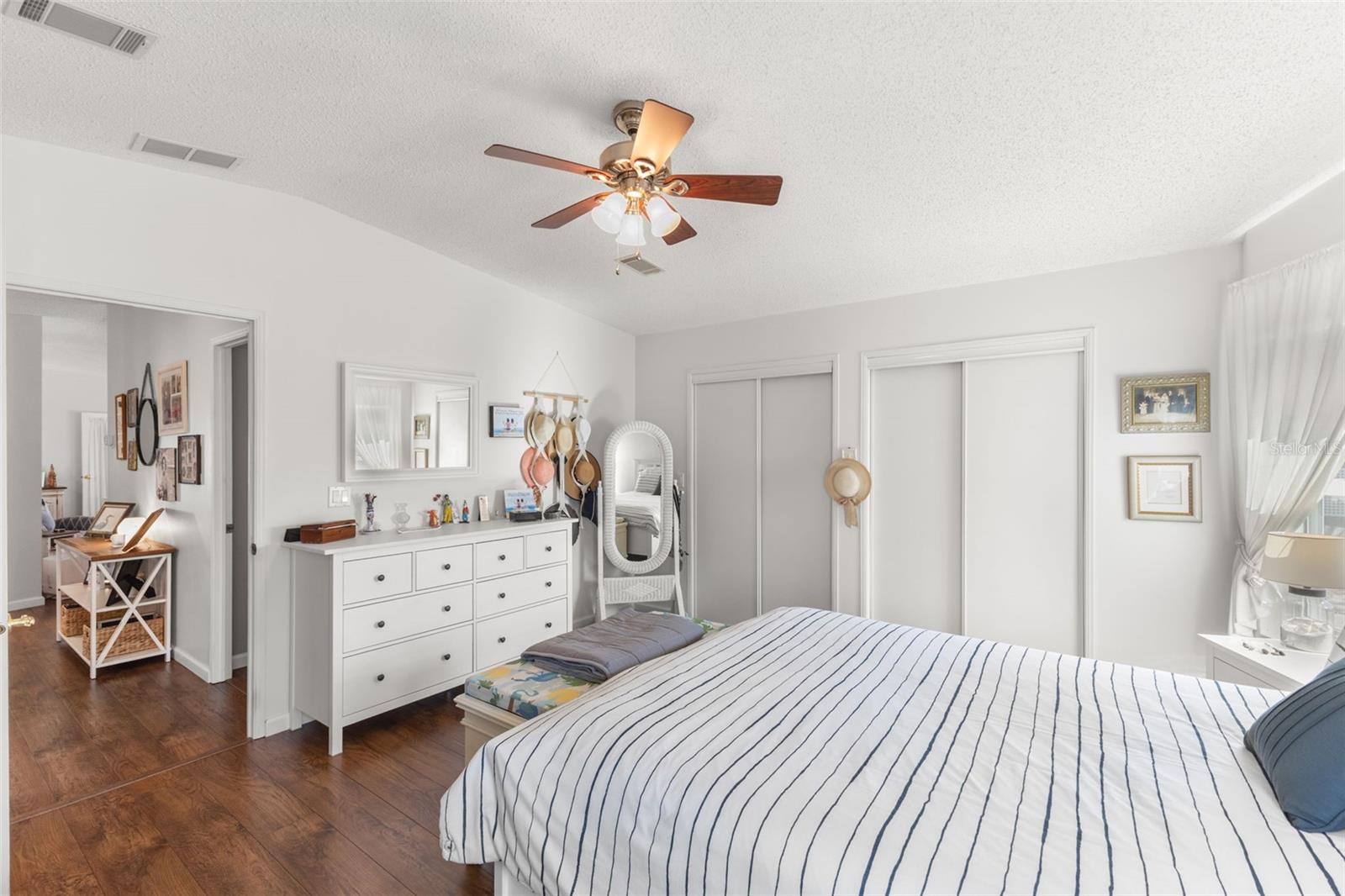Image 17 of 31 For 624 Mount Piney Avenue Ne 703