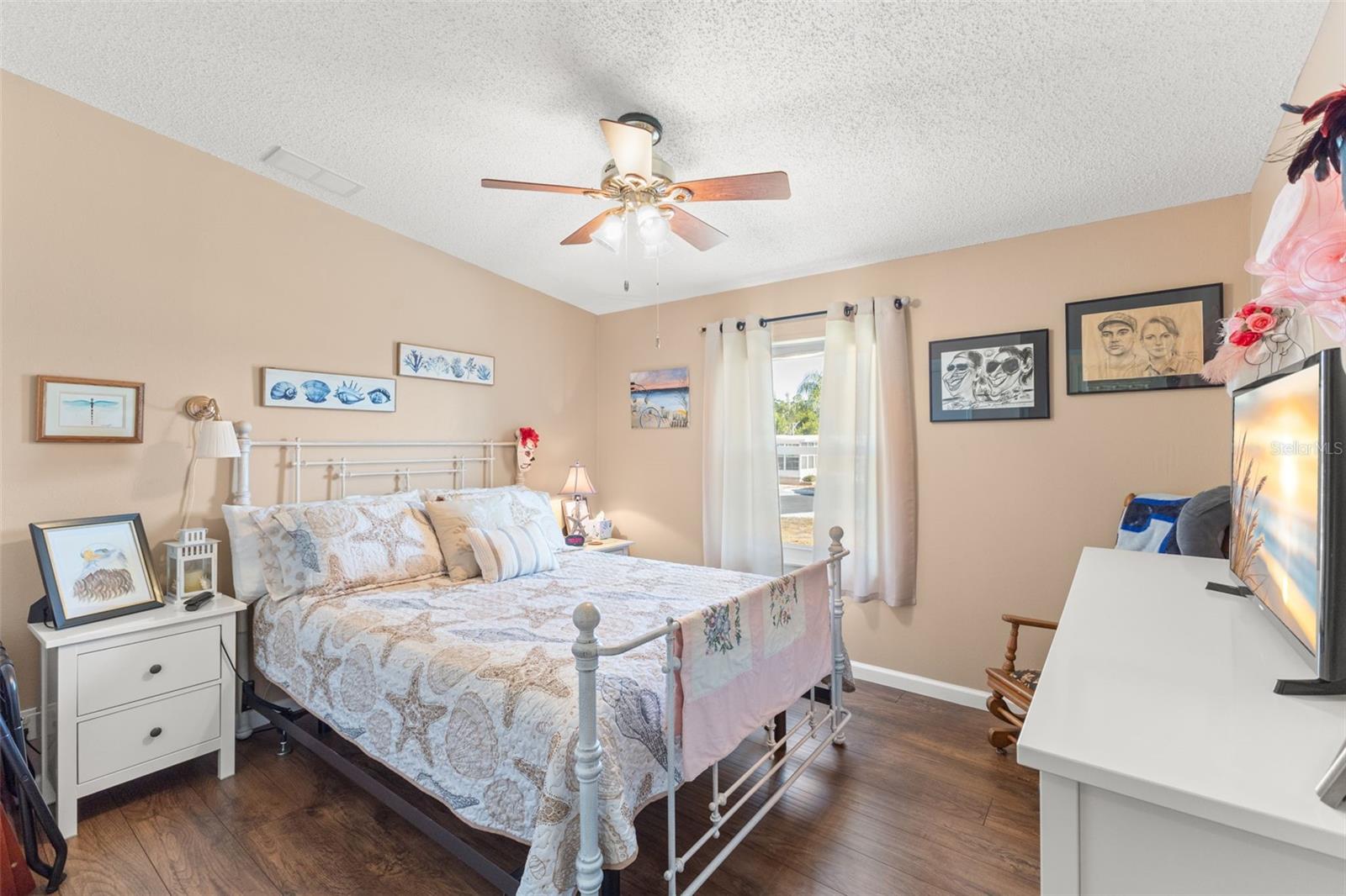 Image 20 of 31 For 624 Mount Piney Avenue Ne 703